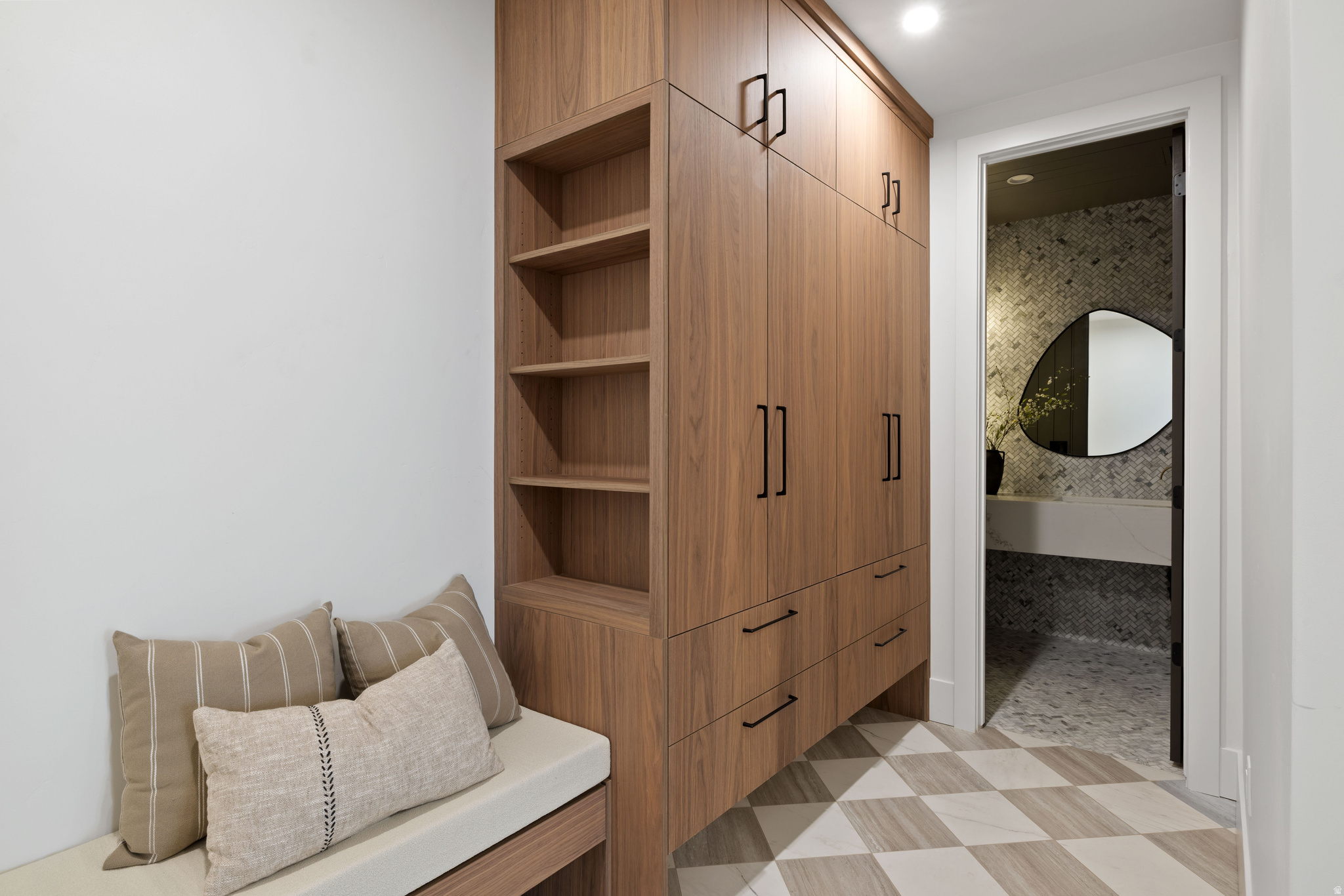 TRAVERSE MOUNTAIN - Residential