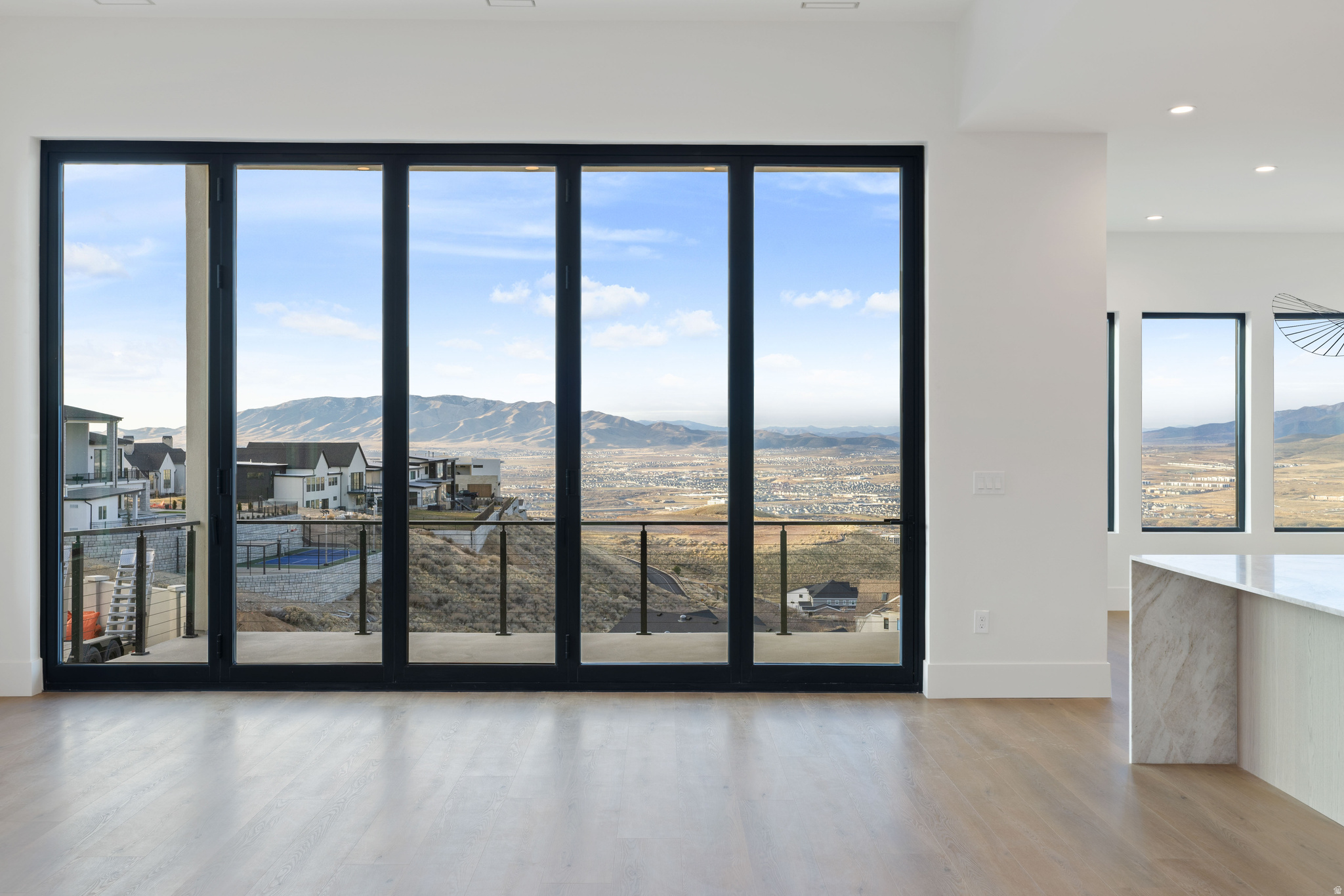 TRAVERSE MOUNTAIN - Residential