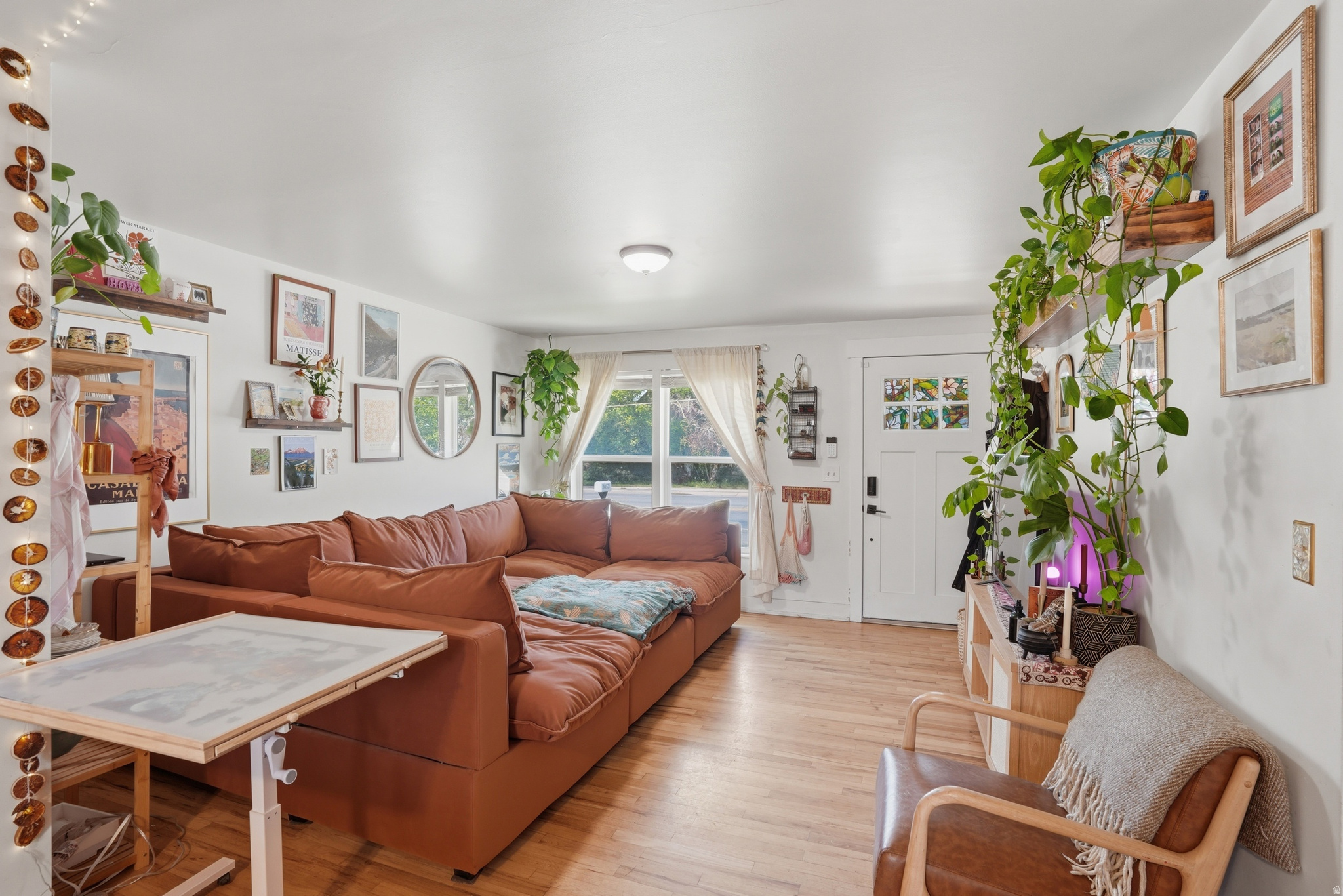 LUCKLAND SUB - Residential Income