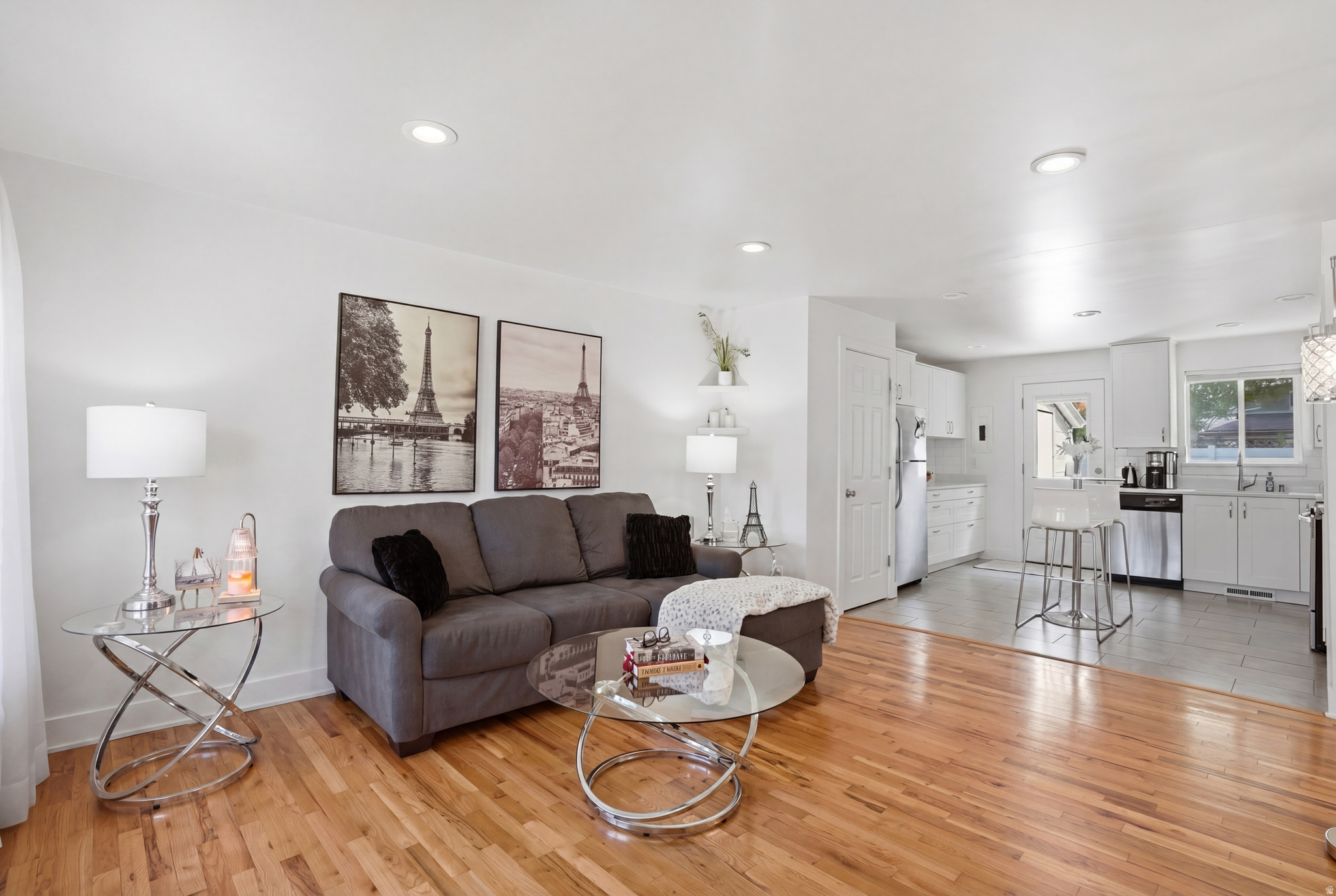 LUCKLAND SUB - Residential Income