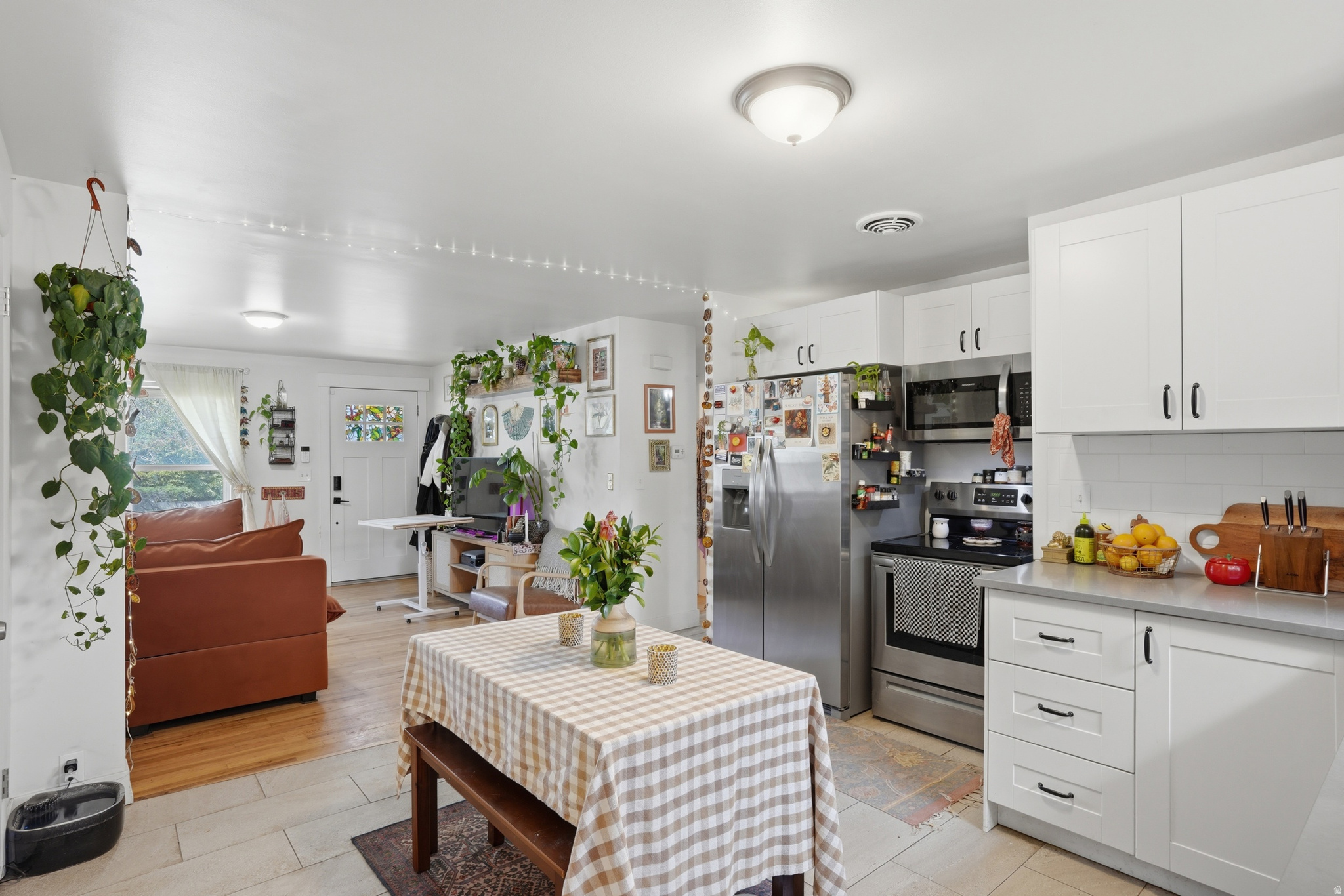 LUCKLAND SUB - Residential Income