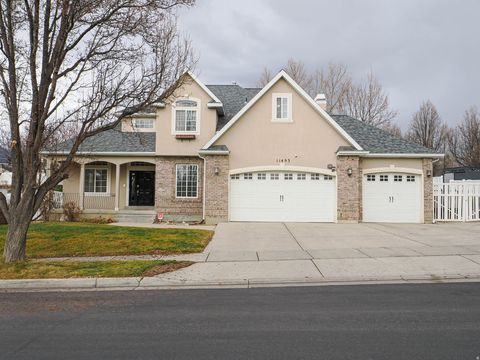 Photo of 11493 S MARCO POLO LN, South Jordan, UT 84095 (MLS # 2136980)