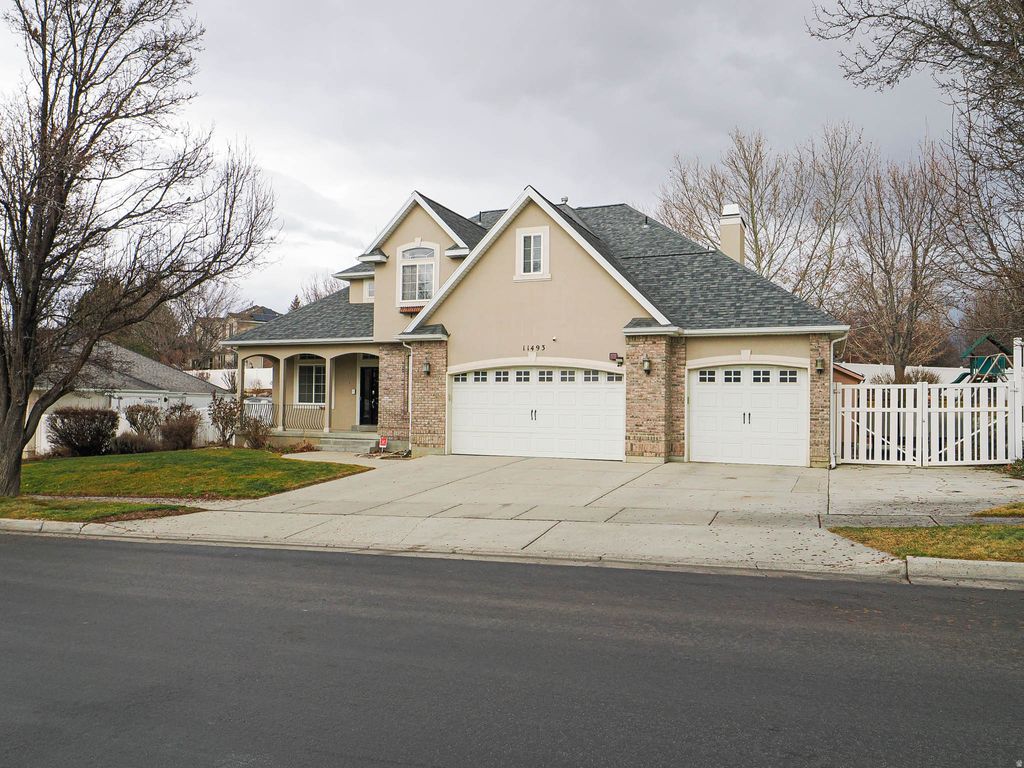 Photo of 11493 S MARCO POLO LN, South Jordan, UT 84095 (MLS # 2136980)
