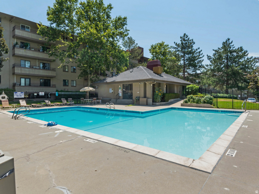 TOWNE PARK - Residential