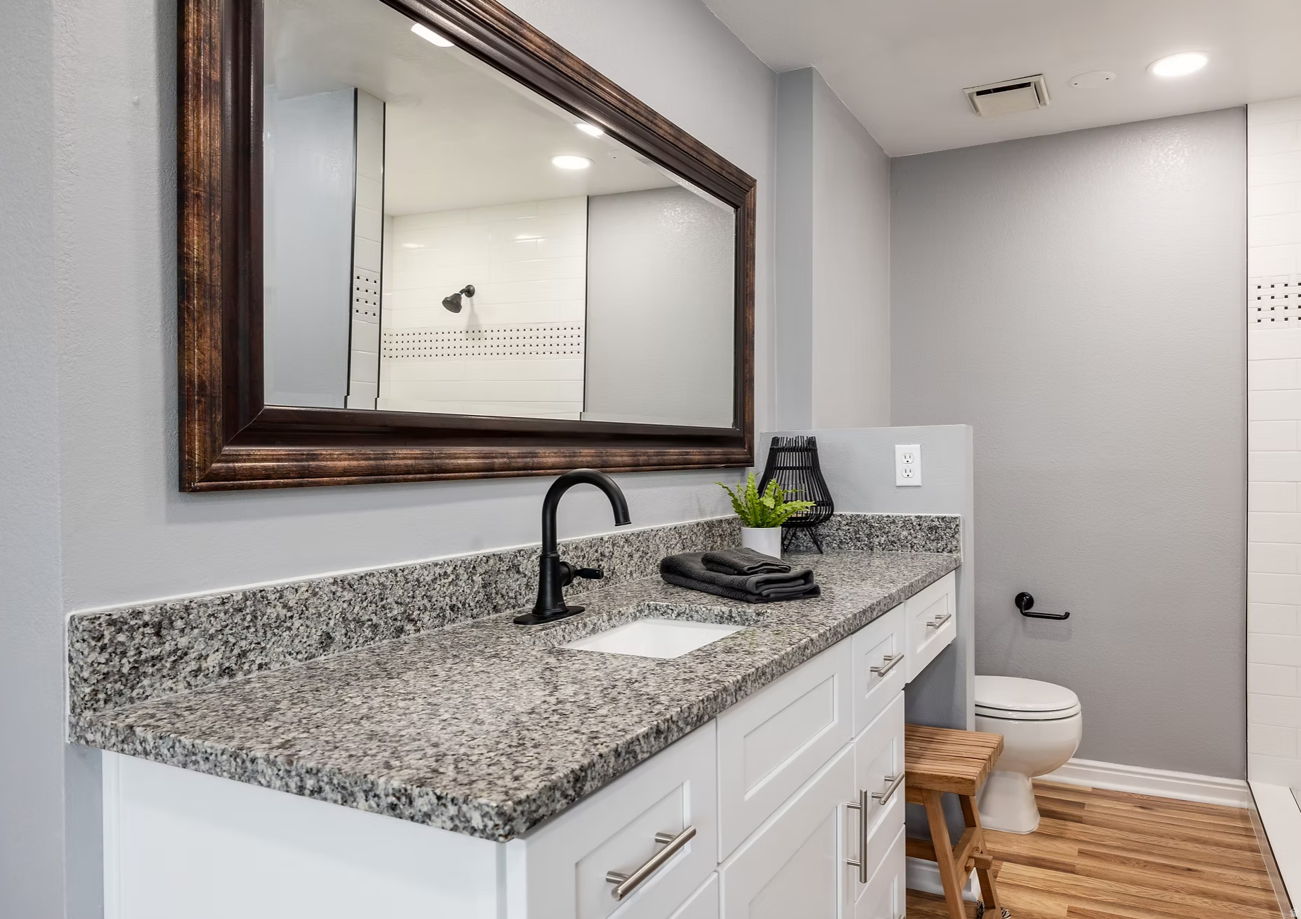 TOWNE PARK - Residential