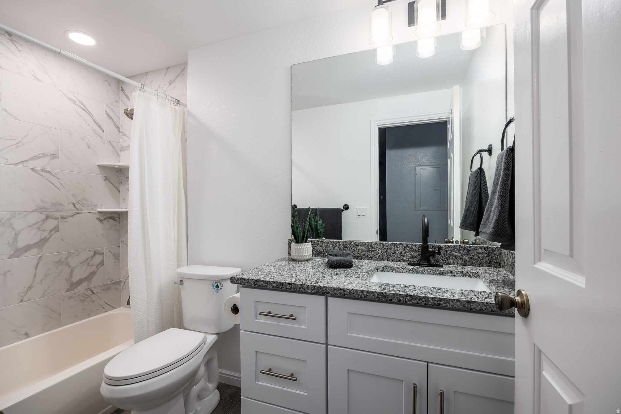 TOWNE PARK - Residential