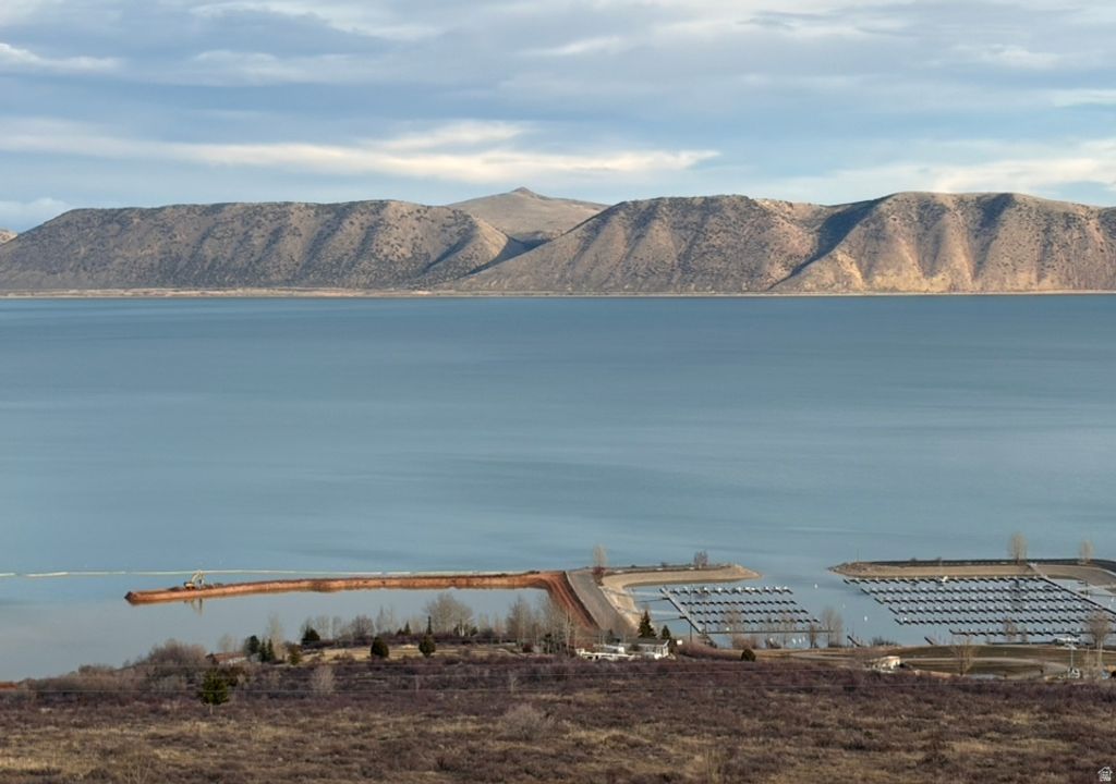 Photo of 1245 SCULPIN LOOP N, Garden City, UT 84028 (MLS # 2127025)