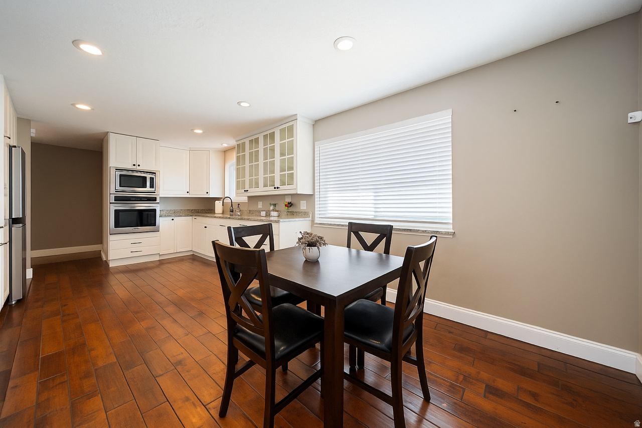 WOODHAVEN VILLAGE - Residential