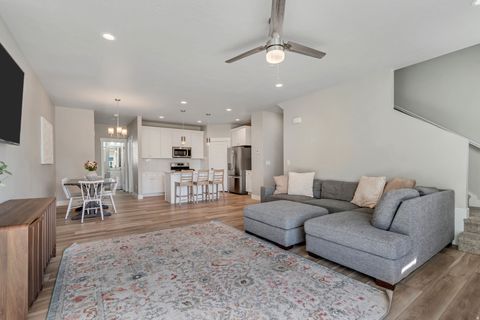 Tiny photo for 998 S 2720 E, Spanish Fork, UT 84660 (MLS # 2120864)