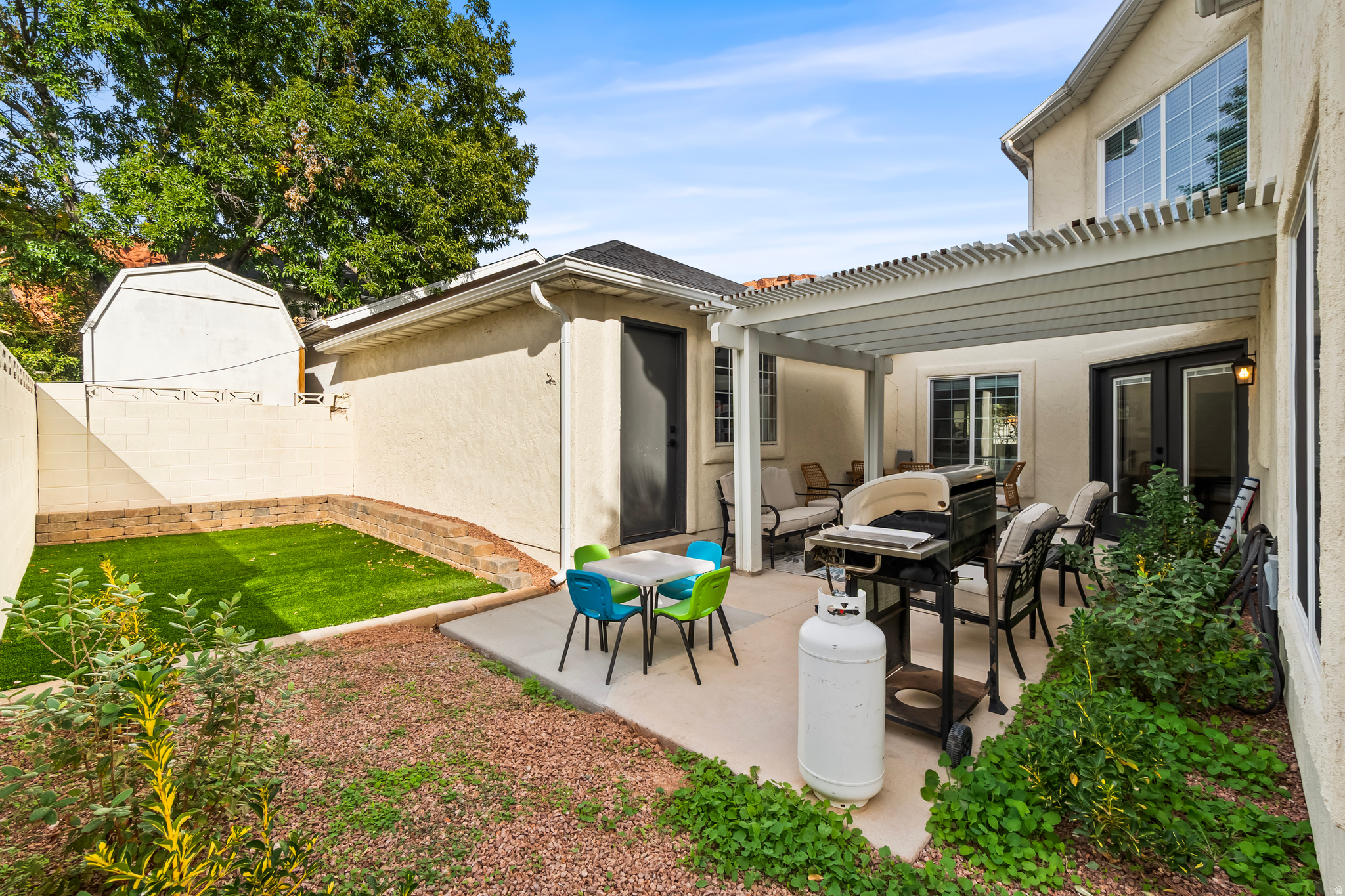 WINTERGARDEN TWIN HOMES - Residential