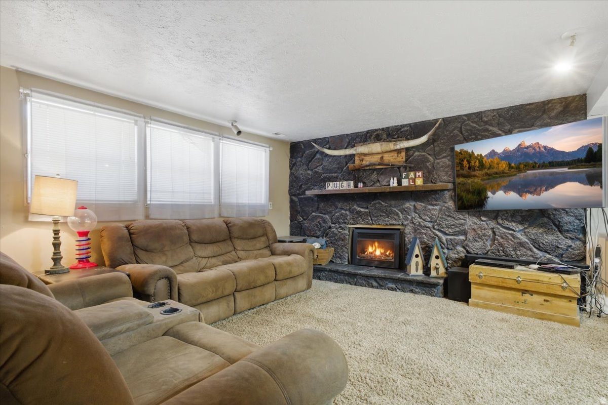 OQUIRRH ESTATES SUB - Residential