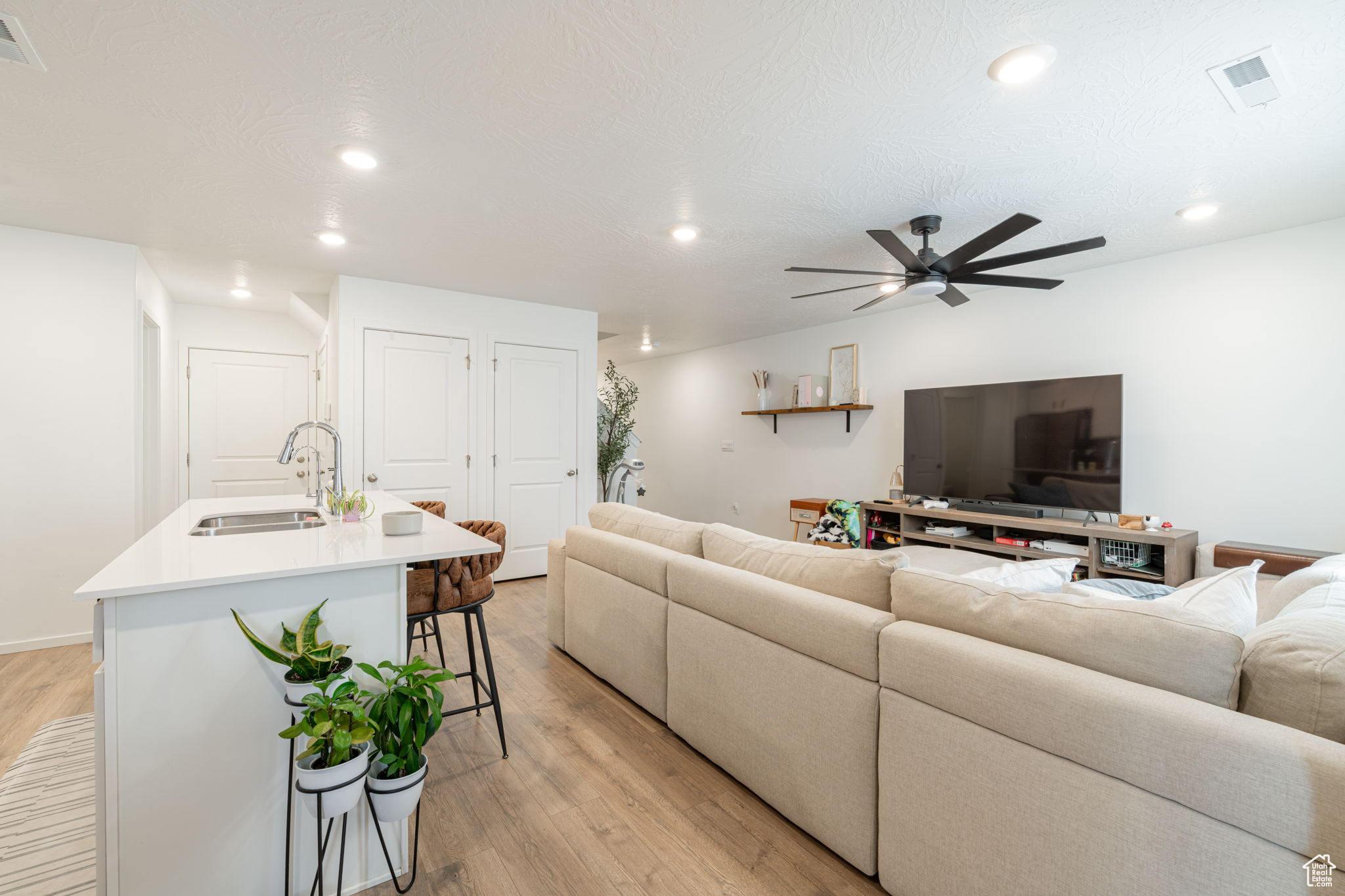 LABYRINTH PT AT LG VALLEY - Residential