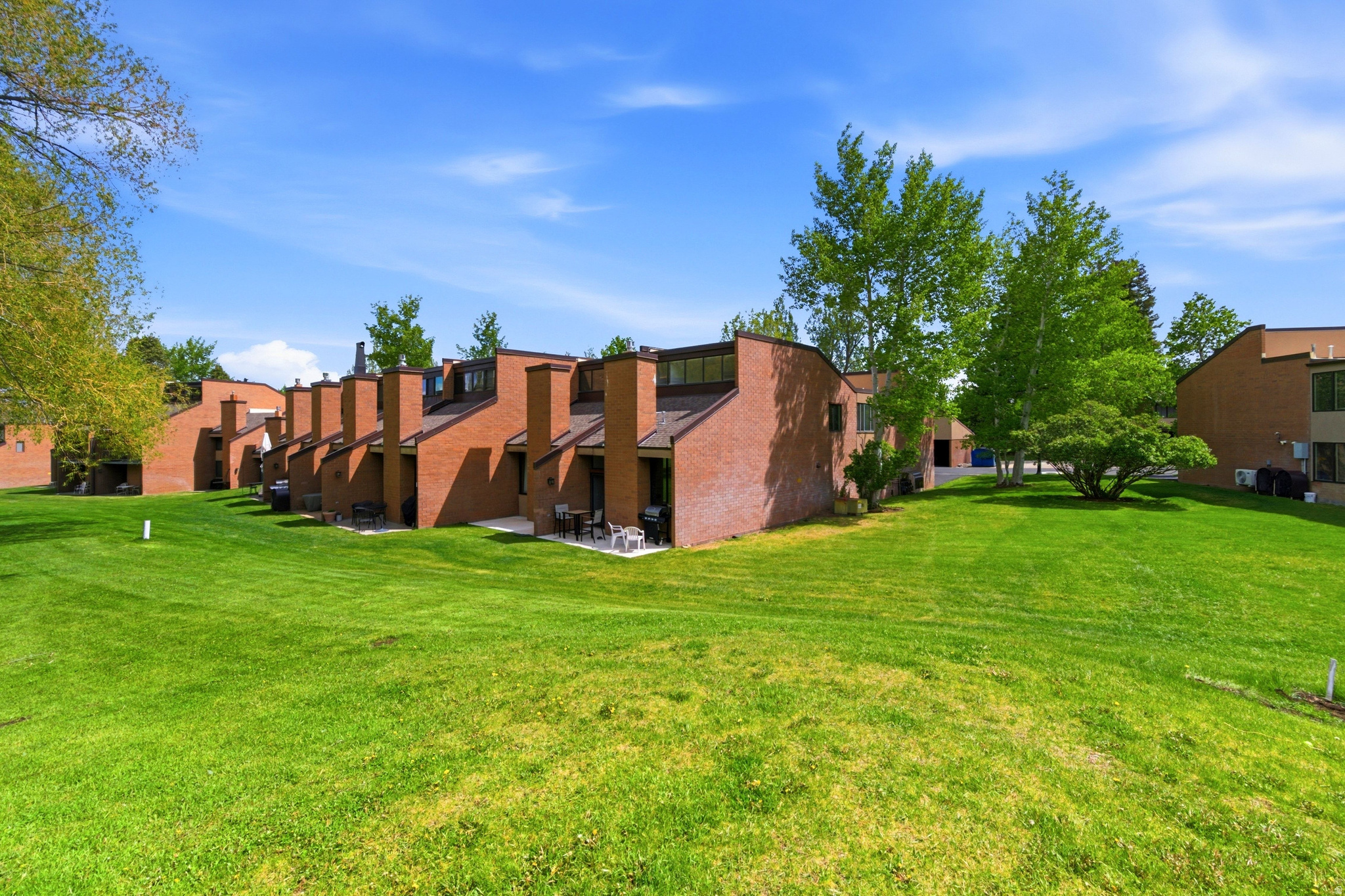 PARK AVENUE CONDOMINIUMS - Residential