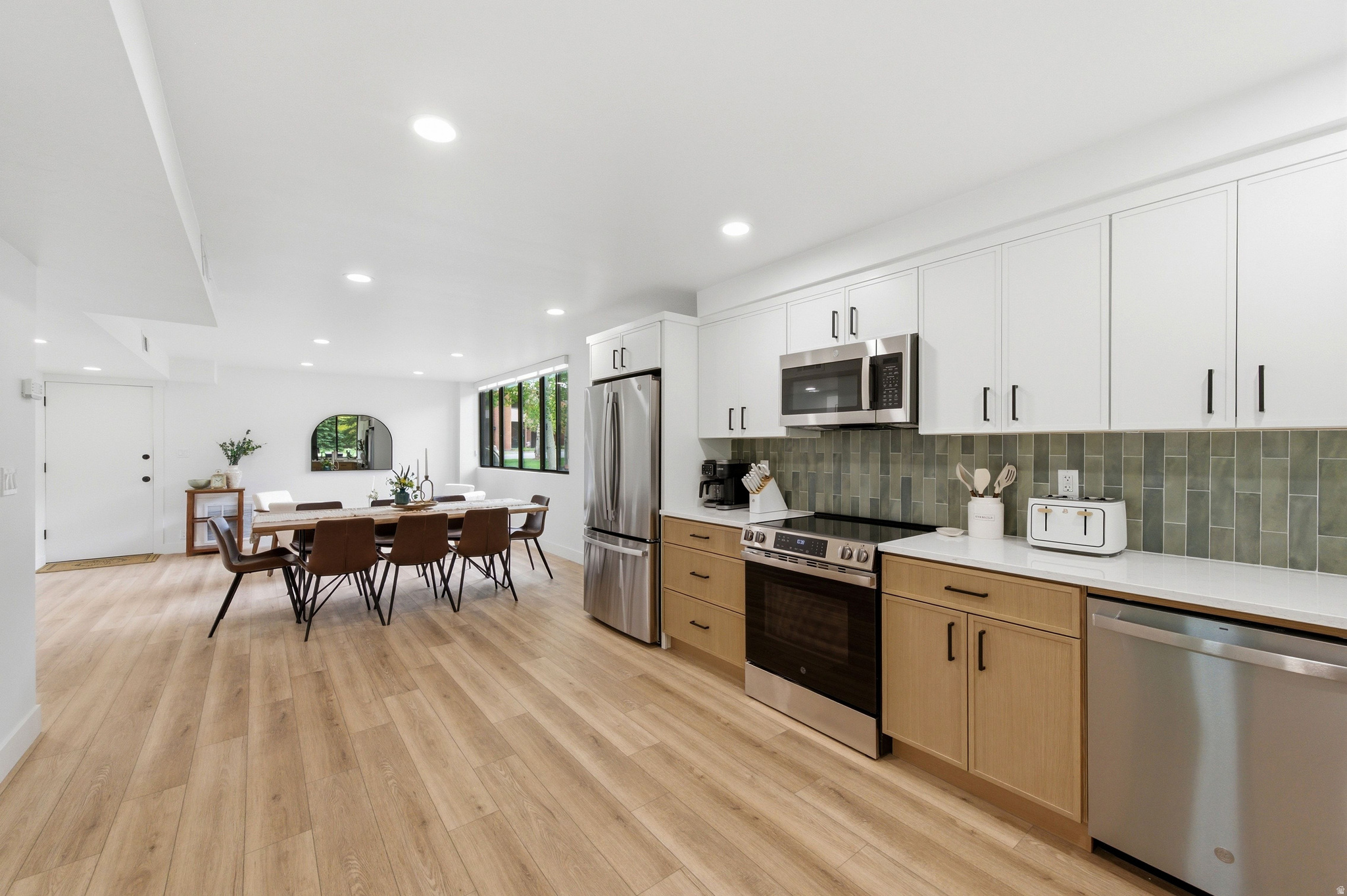 PARK AVENUE CONDOMINIUMS - Residential