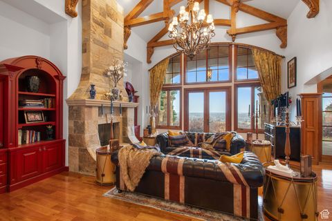 Photo of 4601 N FOOTHILL DR, Provo, UT 84604 (MLS # 2117239)