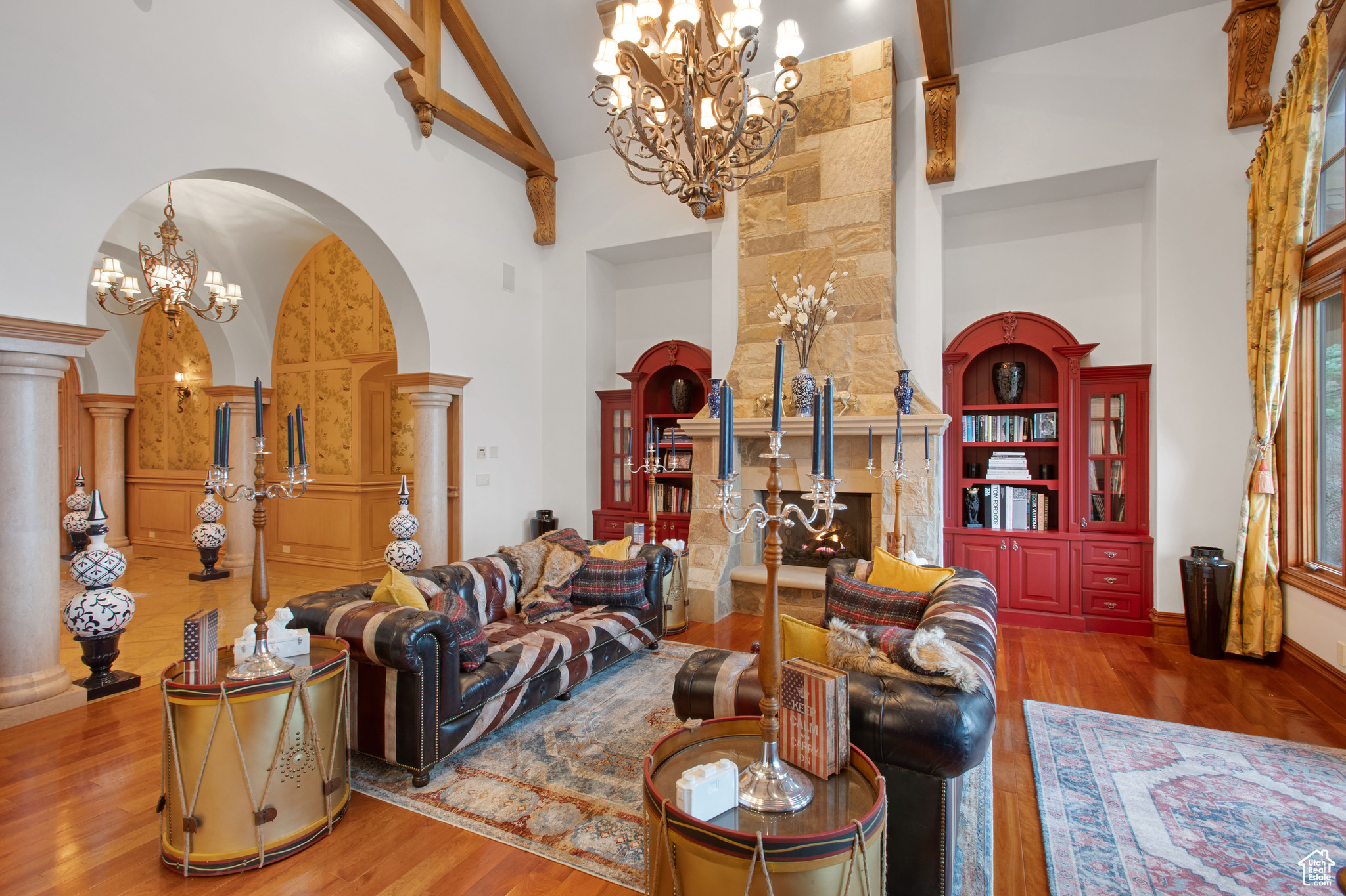 HILLSIDE OAKS - Residential