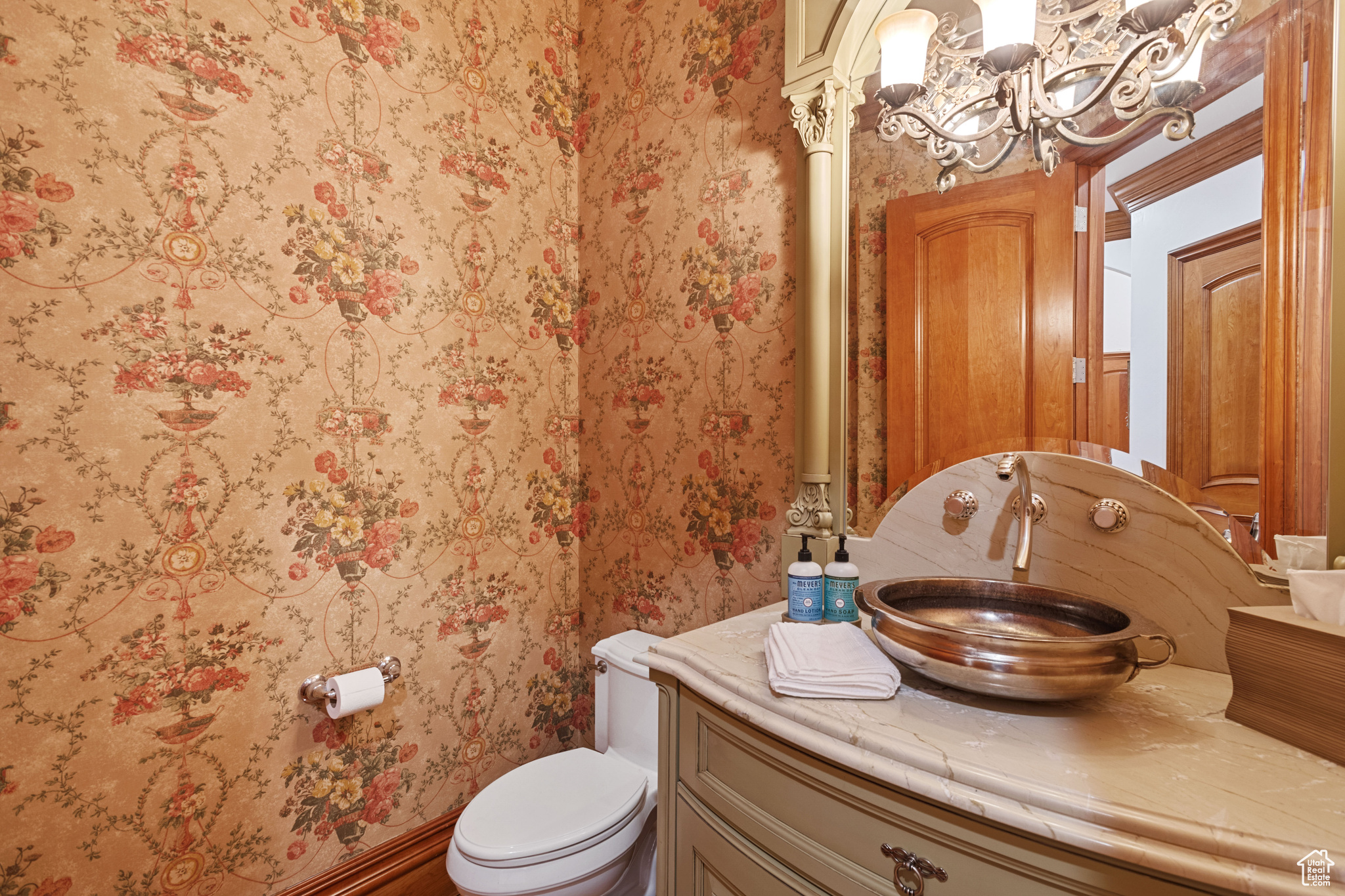 HILLSIDE OAKS - Residential