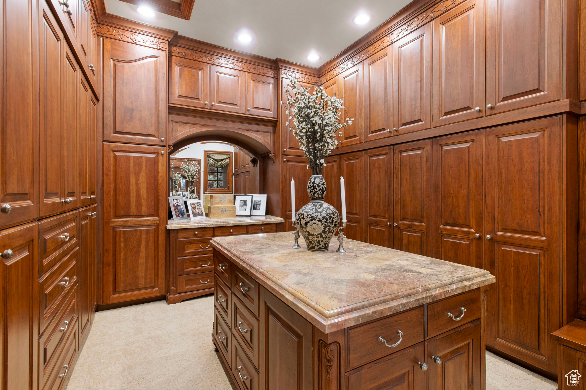 HILLSIDE OAKS - Residential