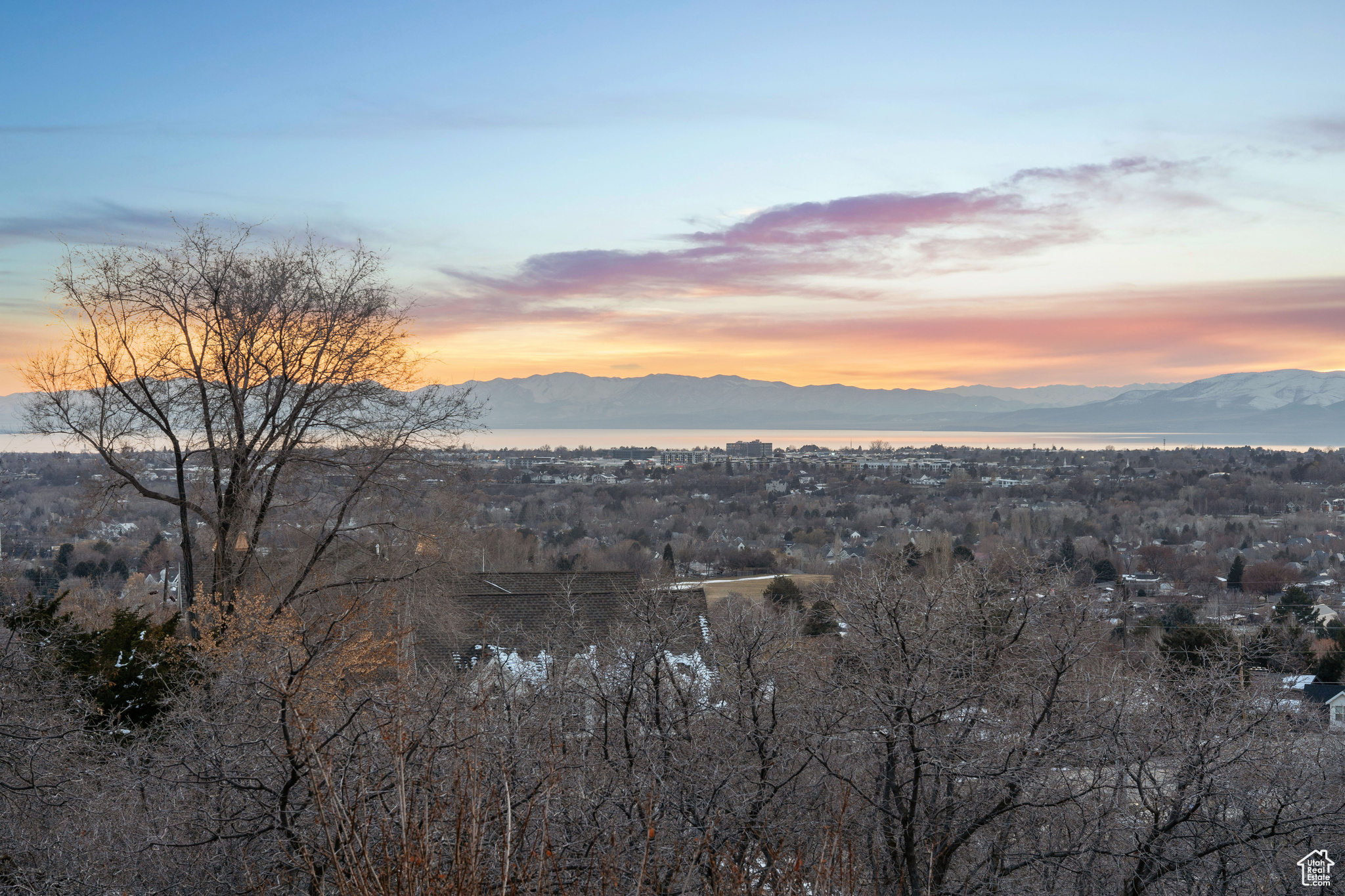 HILLSIDE OAKS - Residential