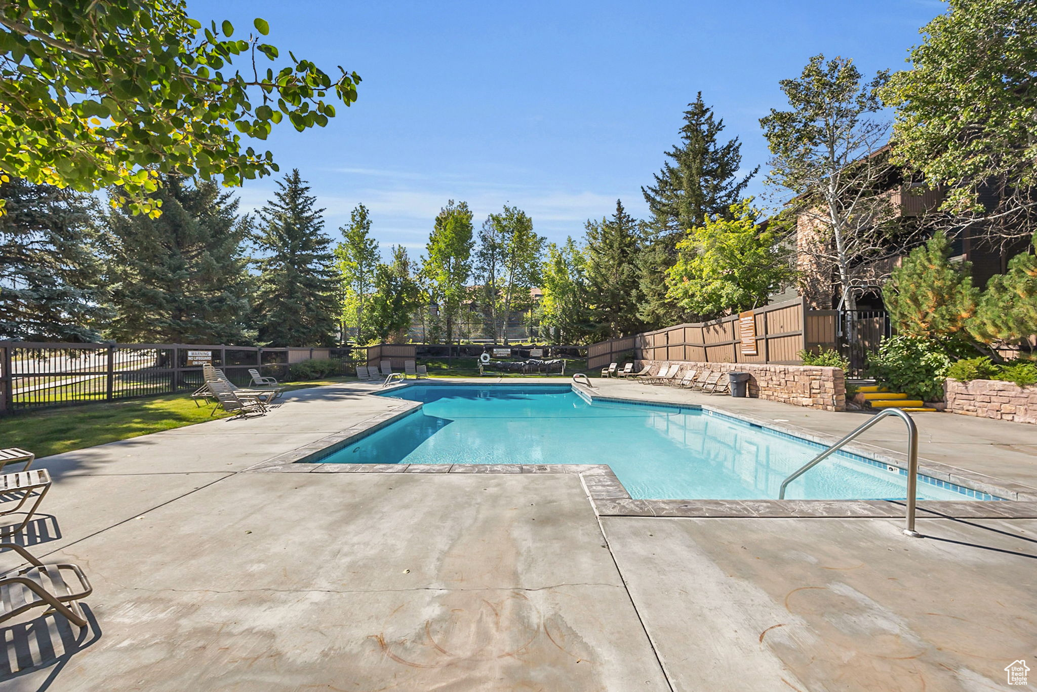 POWDERWOOD - Residential