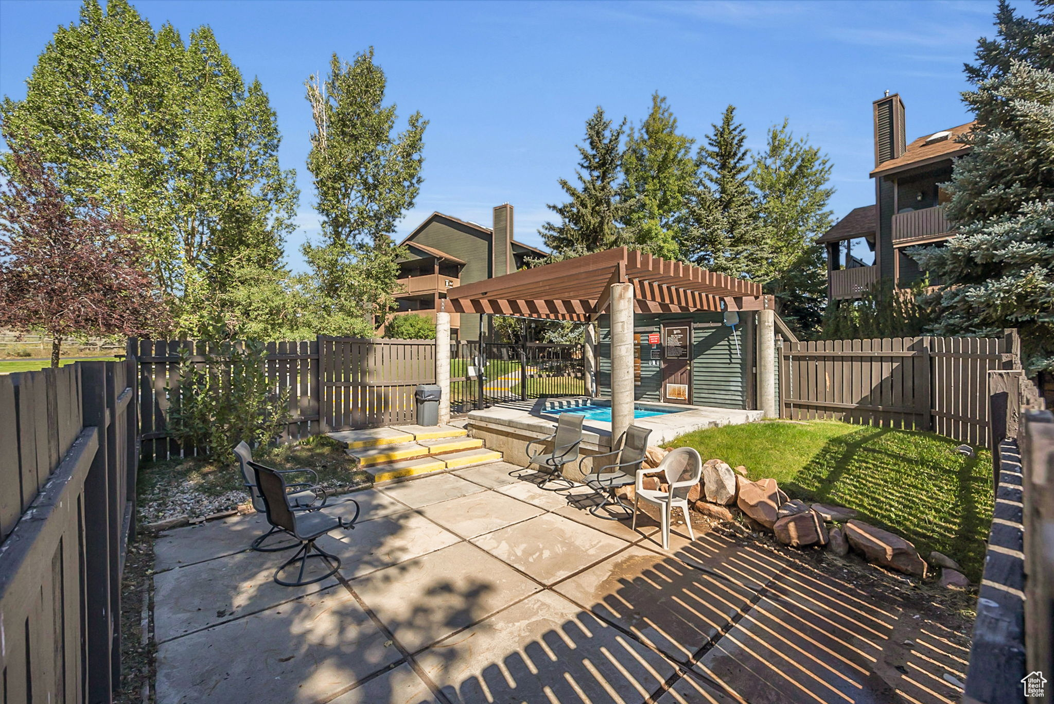 POWDERWOOD - Residential