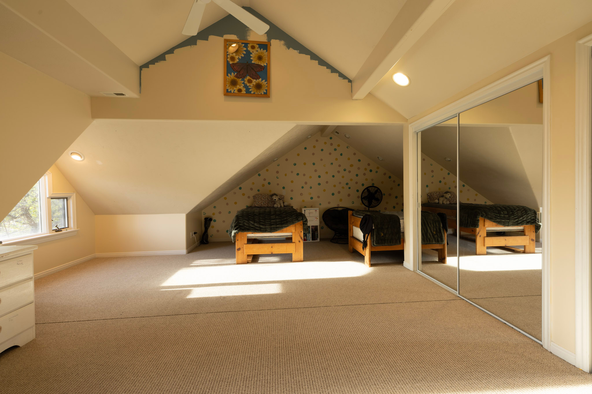 OAKRIDGE VILLAGE - Residential