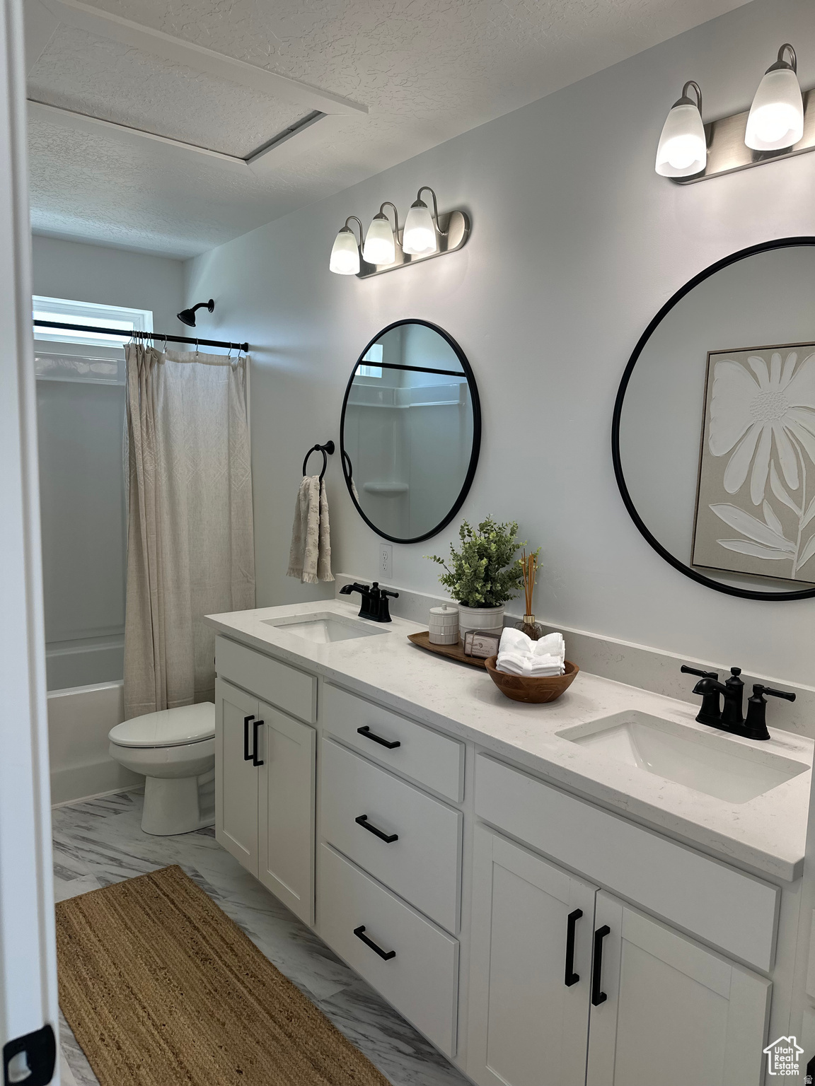 LONE TREE AT CIRCLE FIVE RANCH - Residential