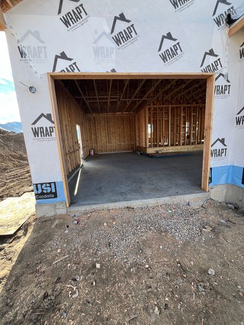 Tiny photo for 1154 E 160 N, Hyde Park, UT 84318 (MLS # 2127356)