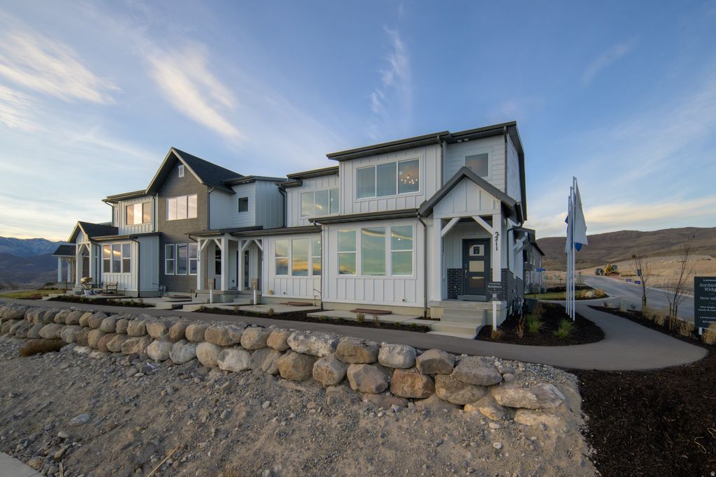 Photo of 2211 N CANAL VIEW LN, Heber City, UT 84032 (MLS # 2125301)