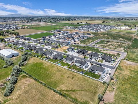 Tiny photo for 3140 S STRAIGHT ST W, West Haven, UT 84401 (MLS # 2135161)