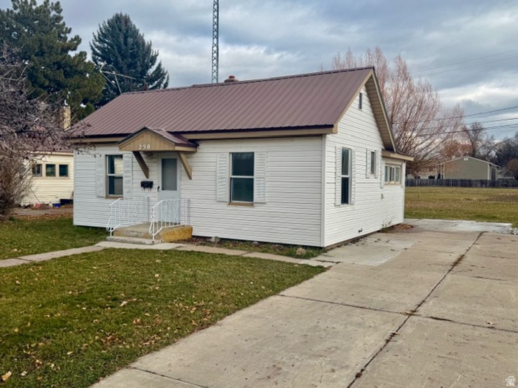 Photo of 250 N 1ST E, Preston, ID 83263 (MLS # 2123654)