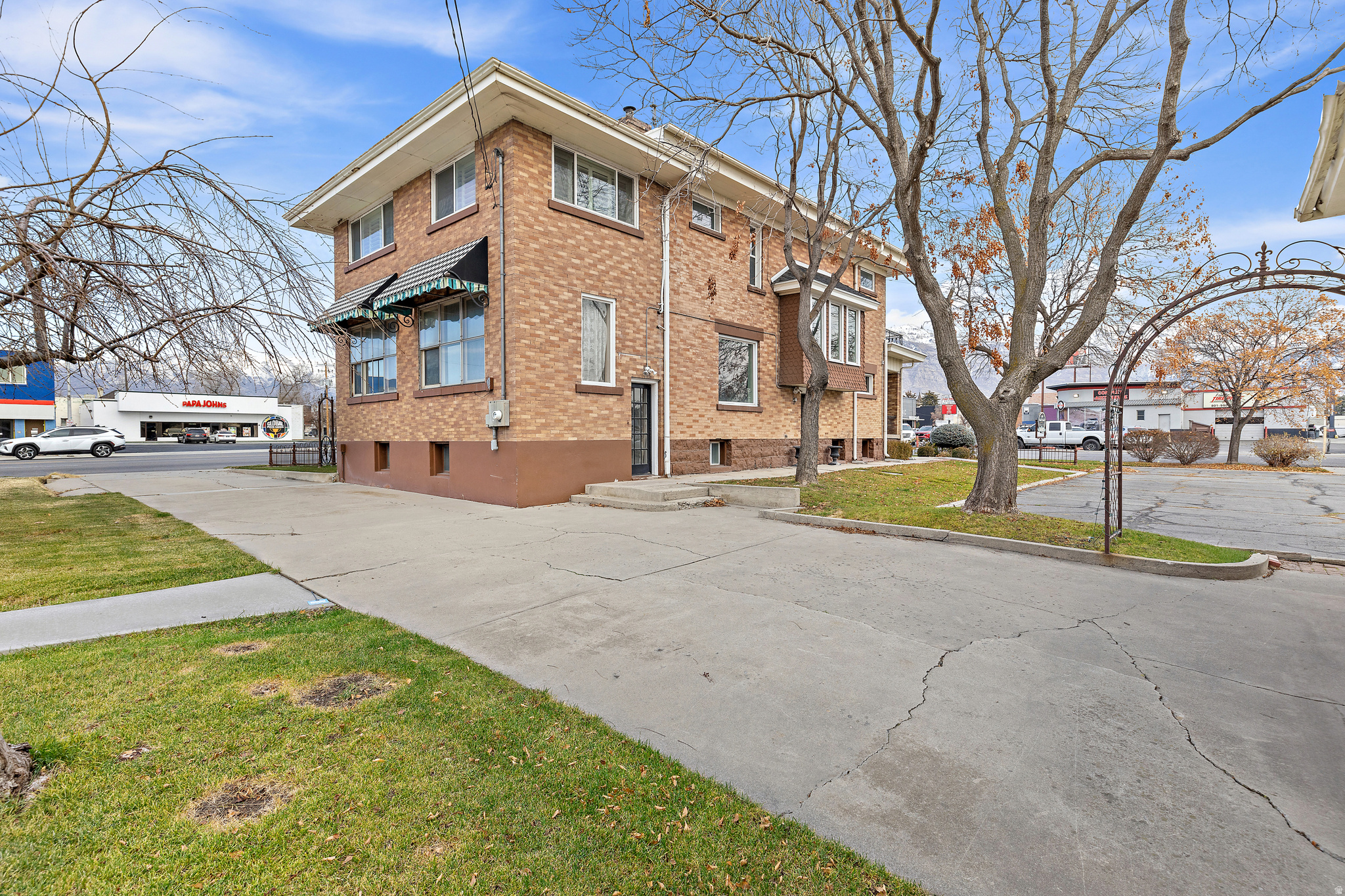 CUSHING - Residential