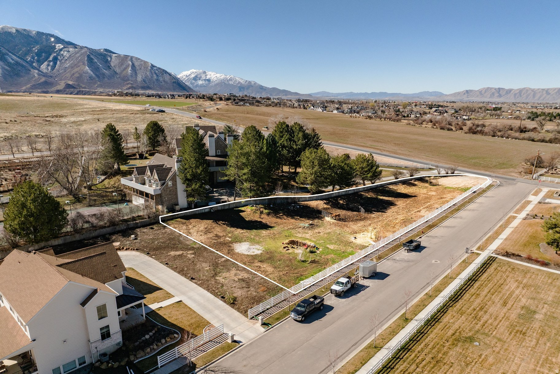 MAGNOLIA LANE - Land