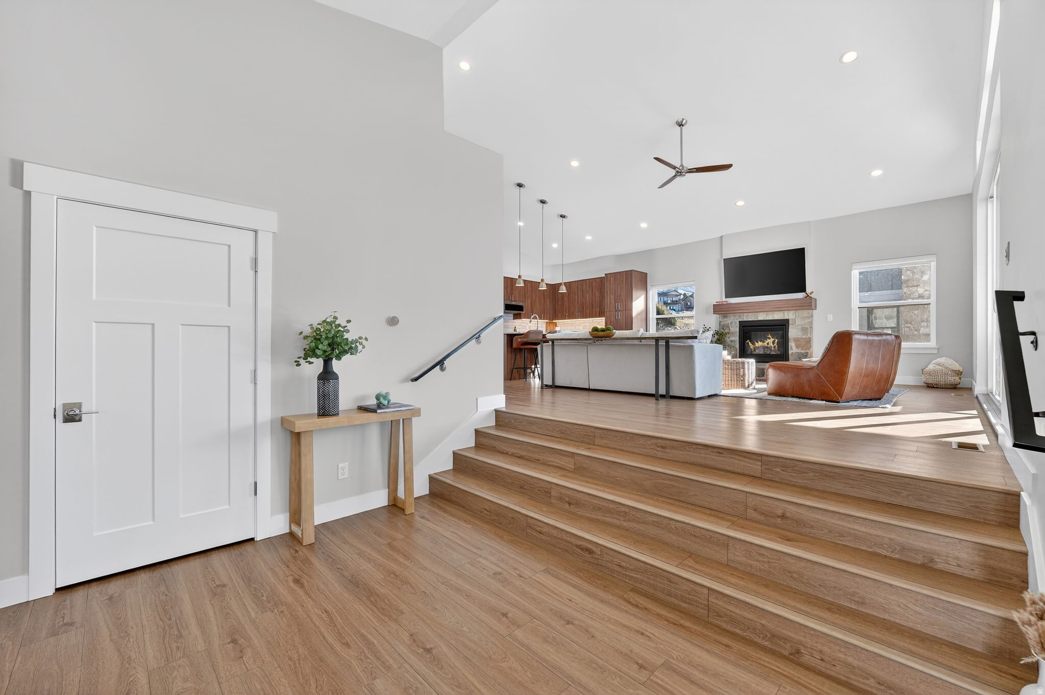 THE BRIDGES - Residential