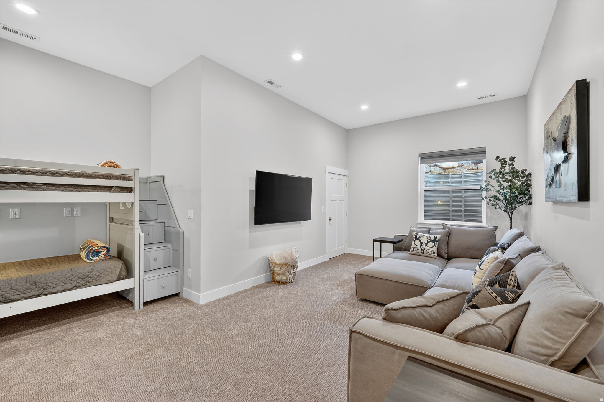 THE BRIDGES - Residential