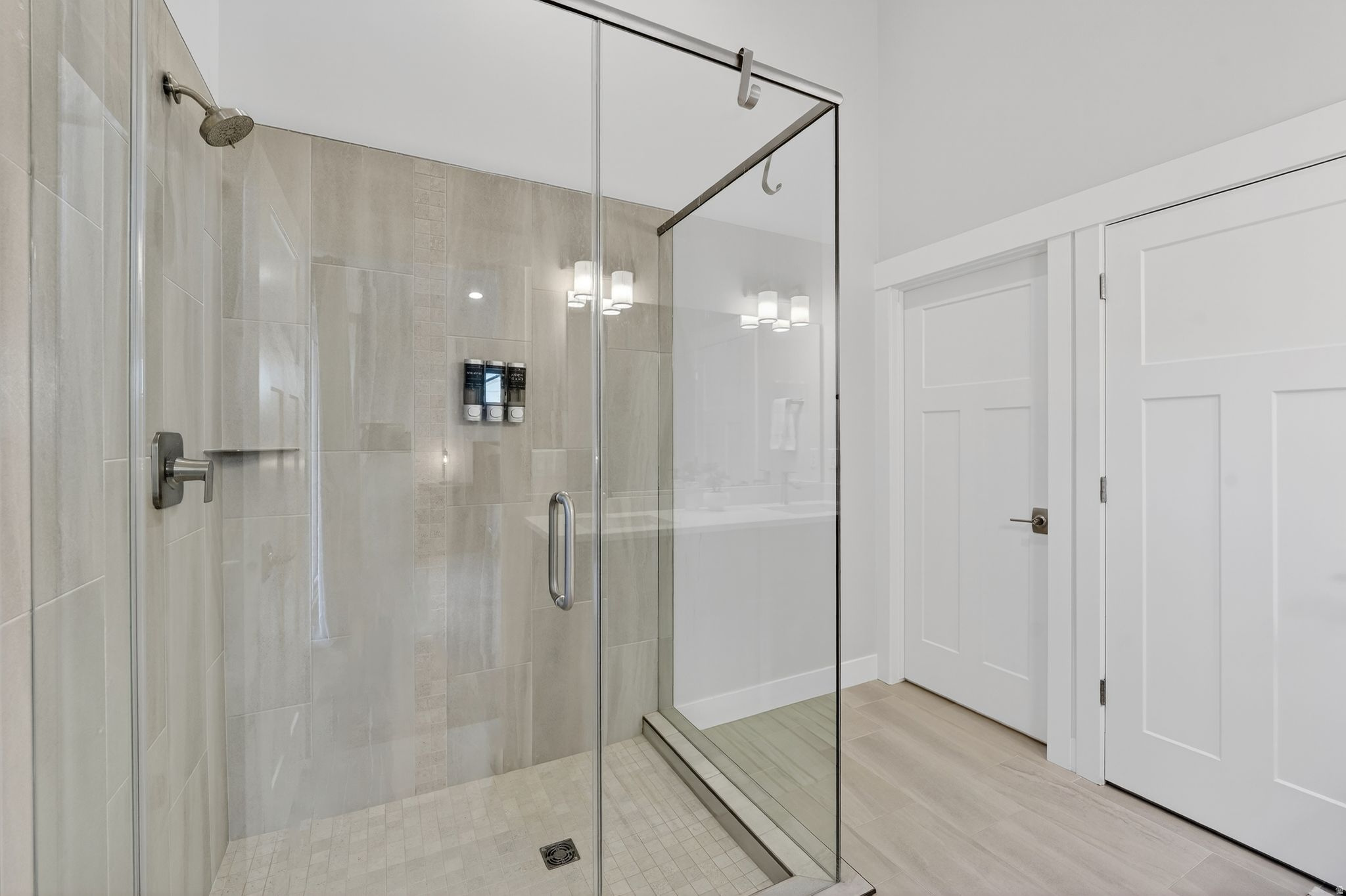 THE BRIDGES - Residential