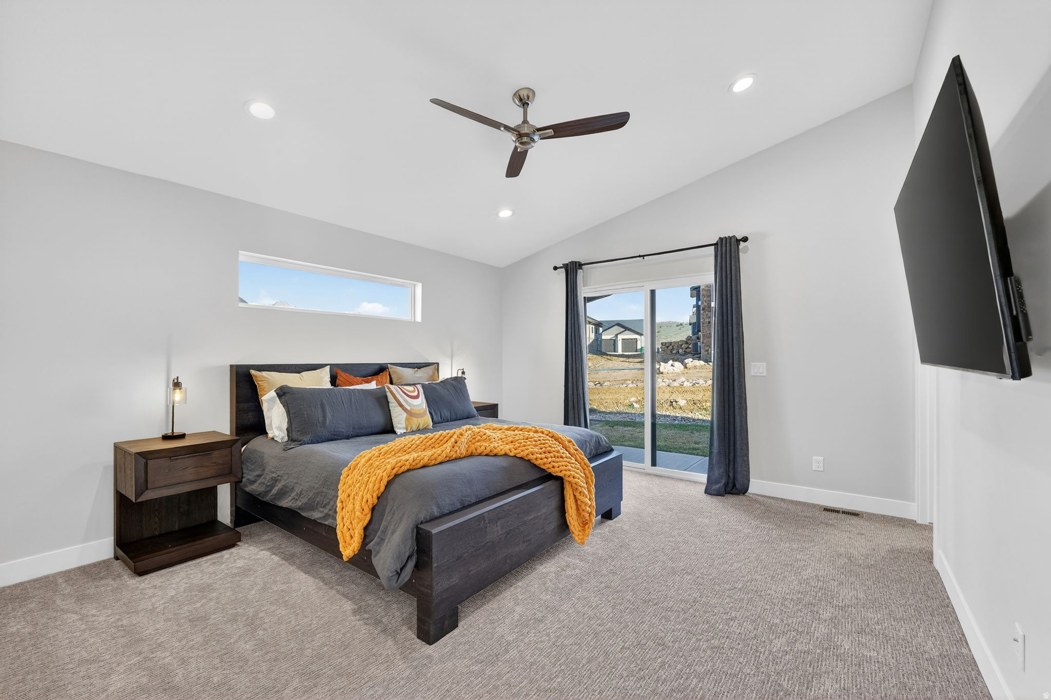 THE BRIDGES - Residential