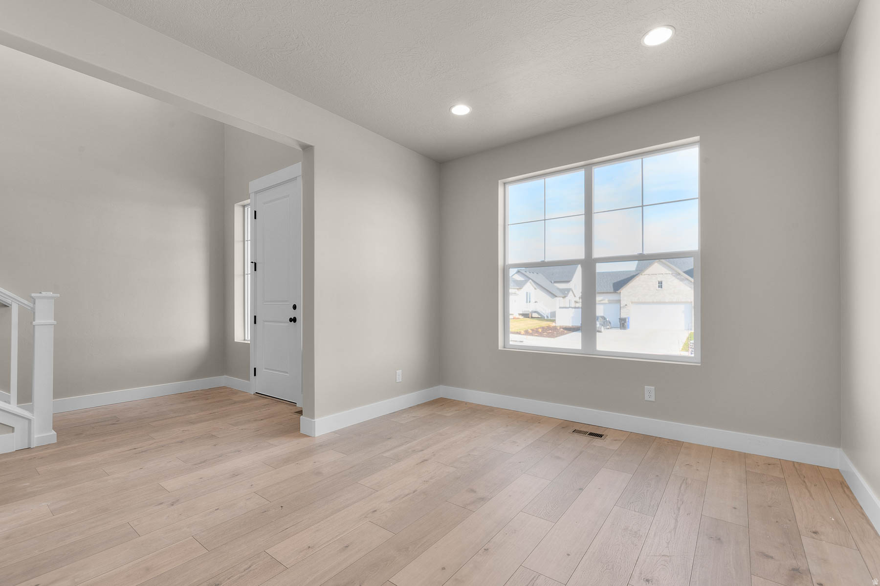 HIDDEN OAKS COLLECTION 624 - Residential