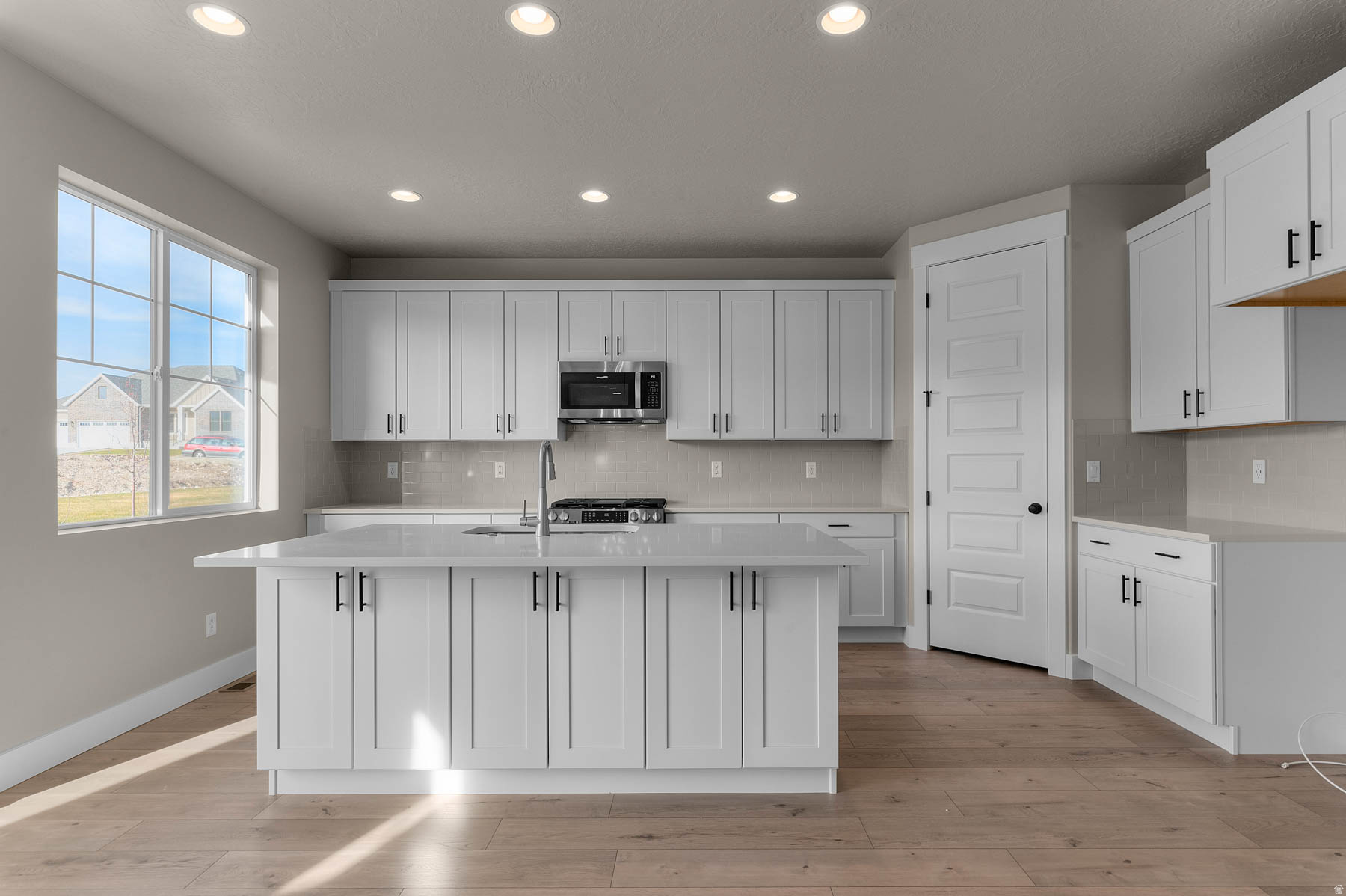 HIDDEN OAKS COLLECTION 624 - Residential