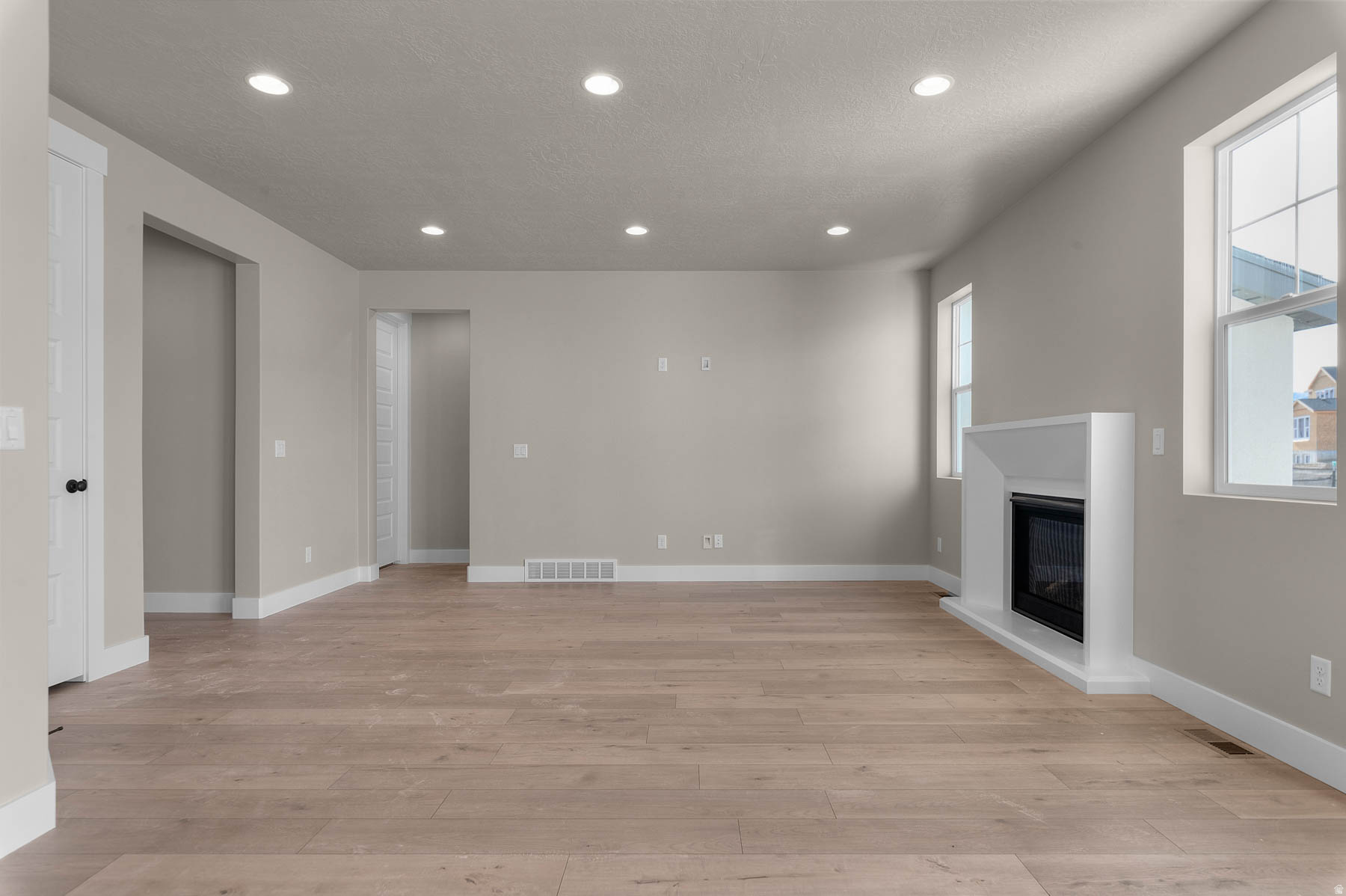 HIDDEN OAKS COLLECTION 624 - Residential