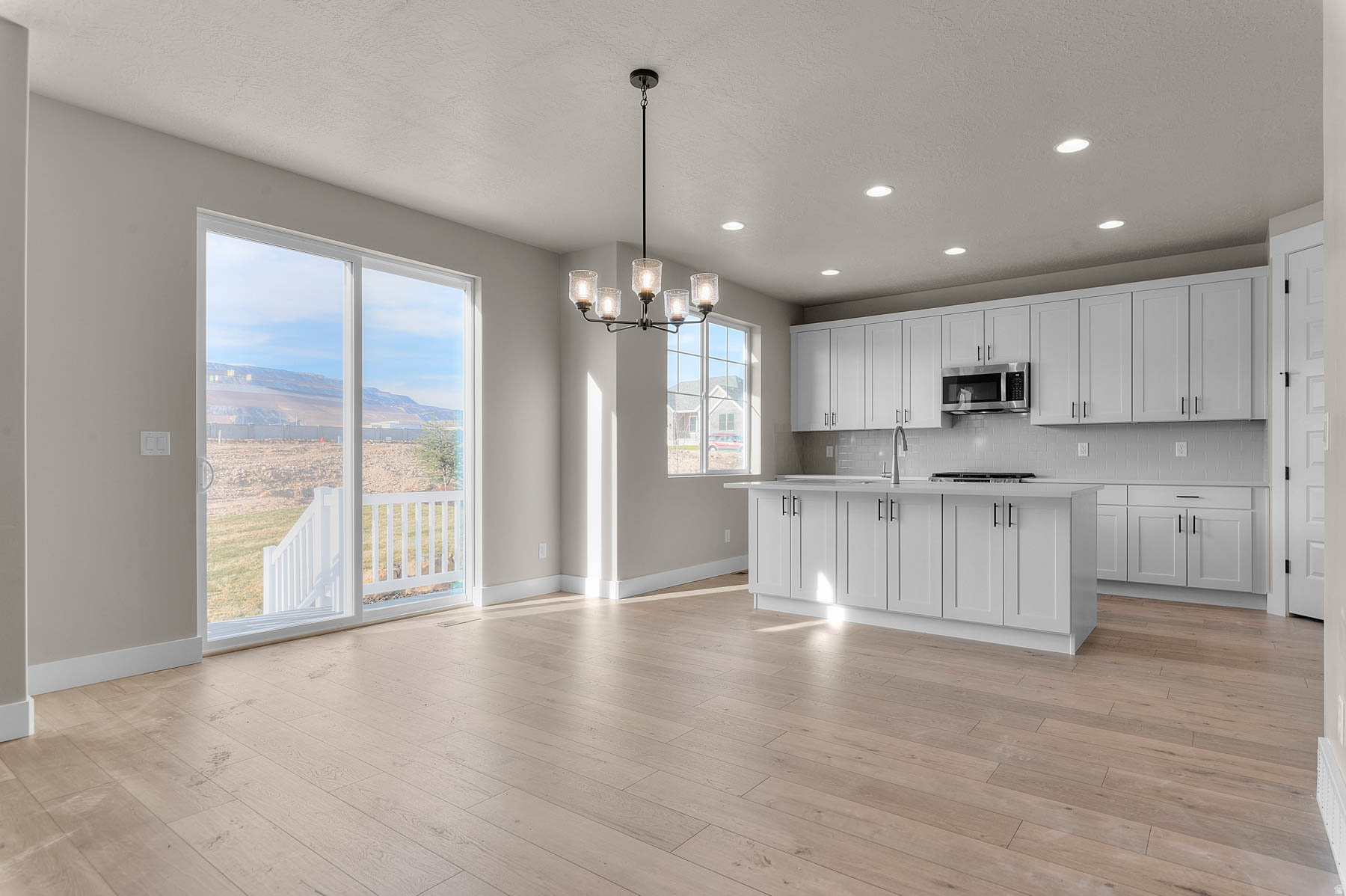 HIDDEN OAKS COLLECTION 624 - Residential