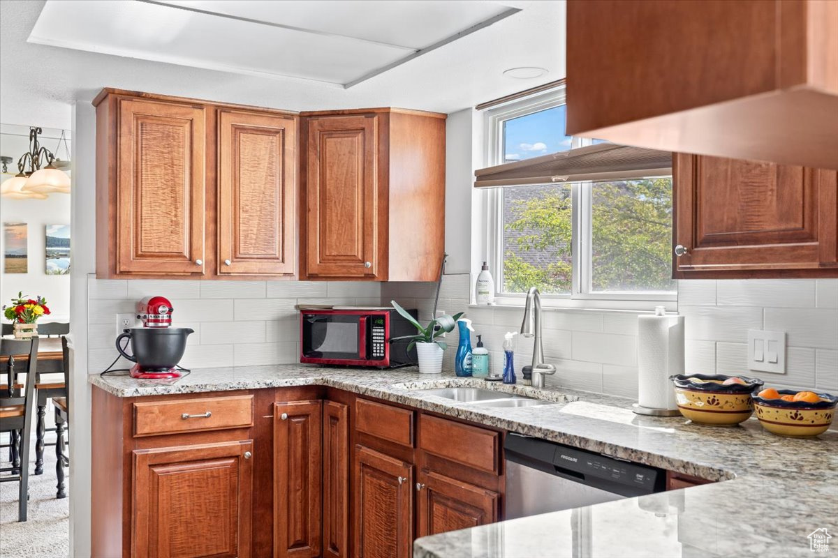 4987 S Cahoon Cir, Taylorsville, Utah image 4