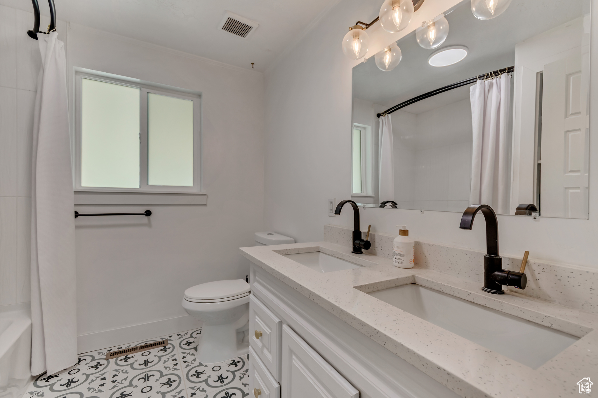 172 E 400, Tooele, Utah image 9