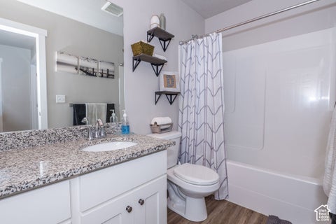 Tiny photo for 227 W BRAEBURN LN, Santaquin, UT 84655 (MLS # 2192118)