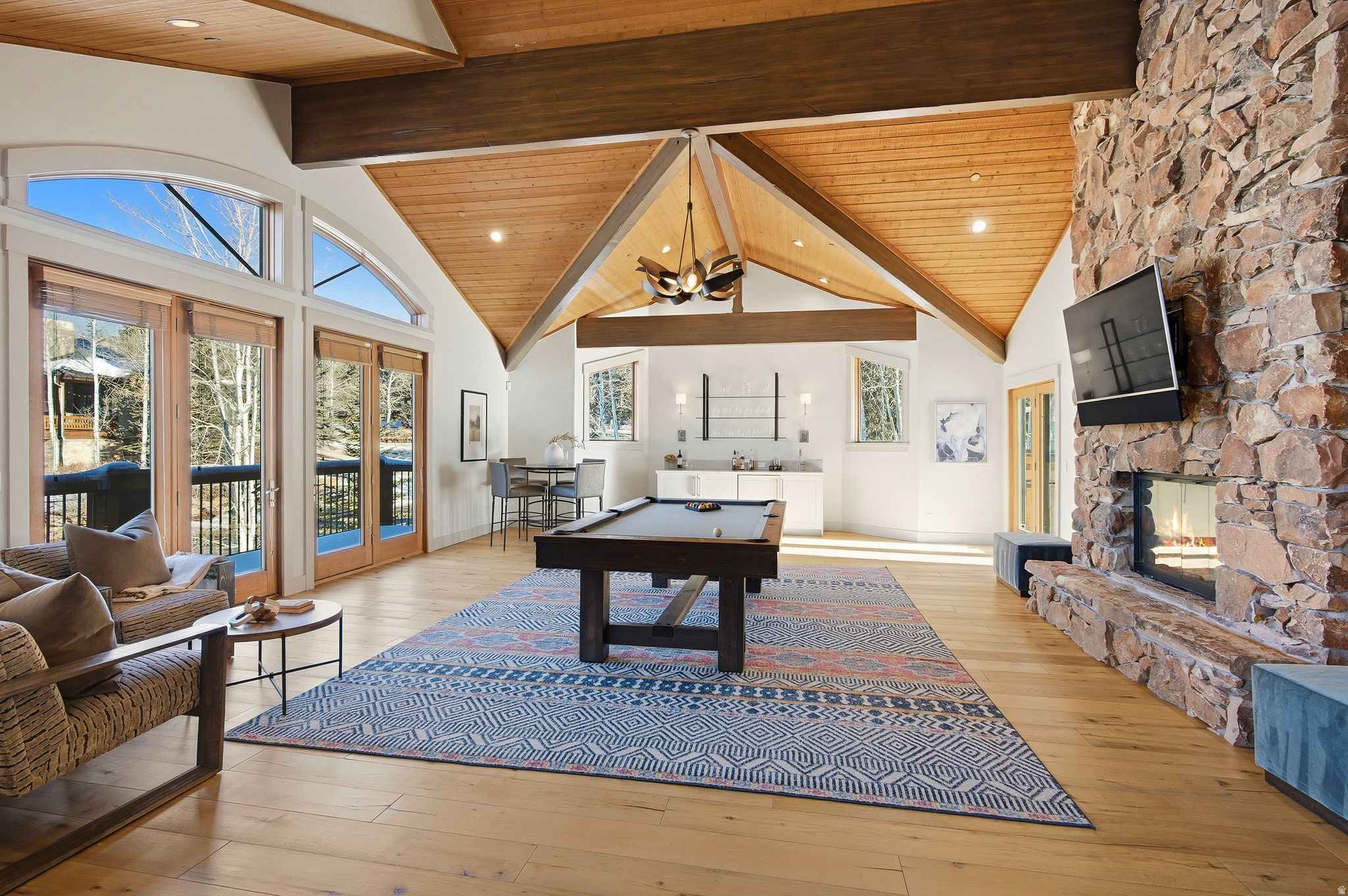 FAIRWAY HILLS - Residential