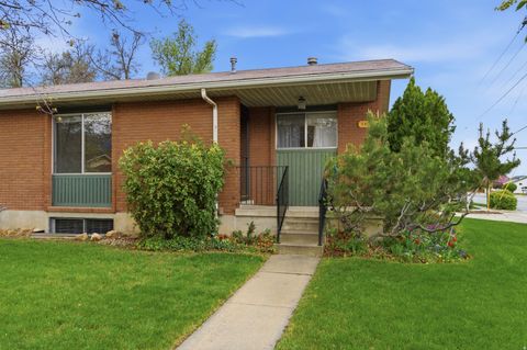 Tiny photo for 6112 S VINEWAY CIR E, Salt Lake City, UT 84121 (MLS # 2150446)