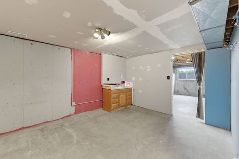 Tiny photo for 6112 S VINEWAY CIR E, Salt Lake City, UT 84121 (MLS # 2150446)