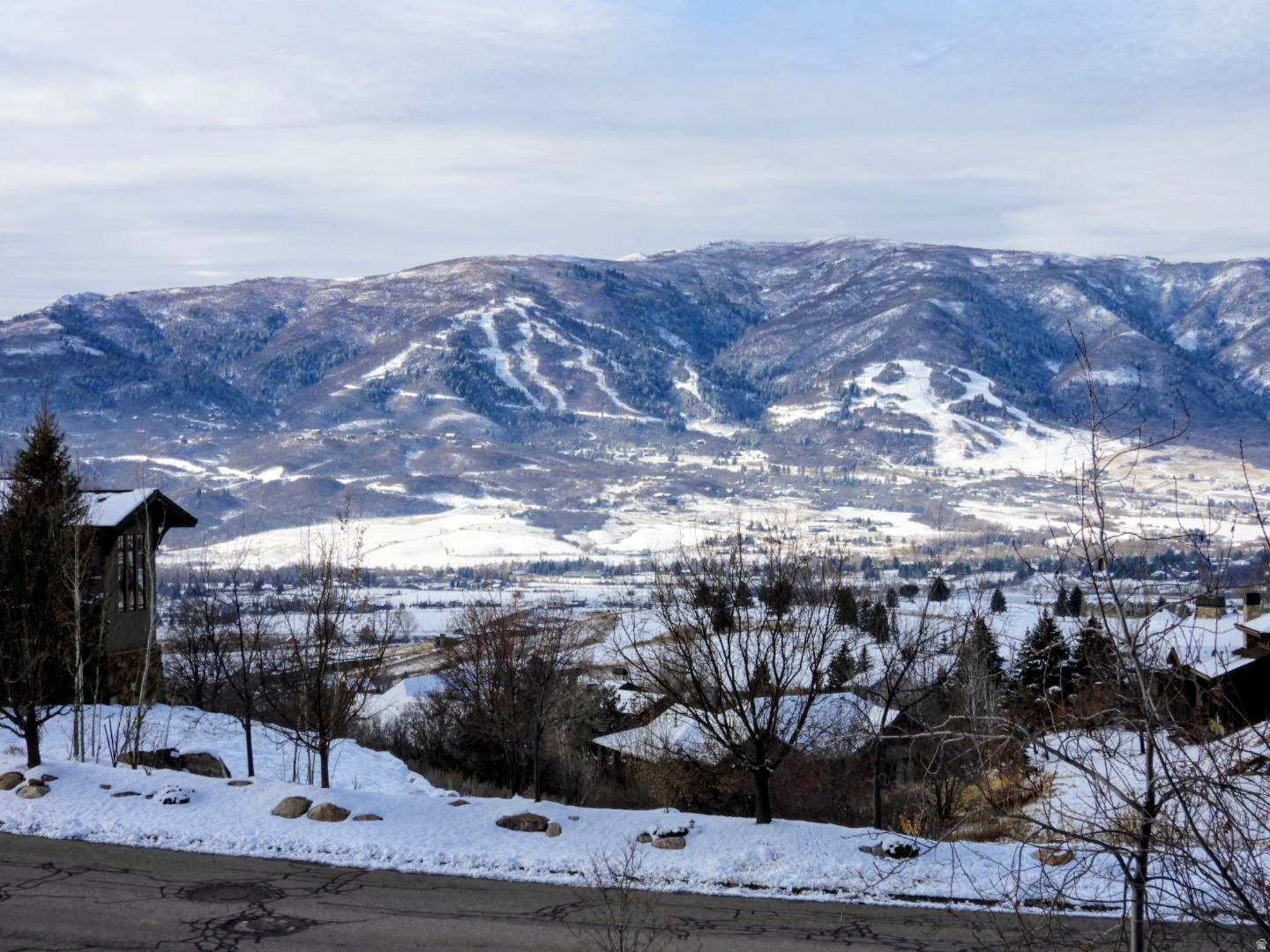 THE HIGHLANDS - Residential