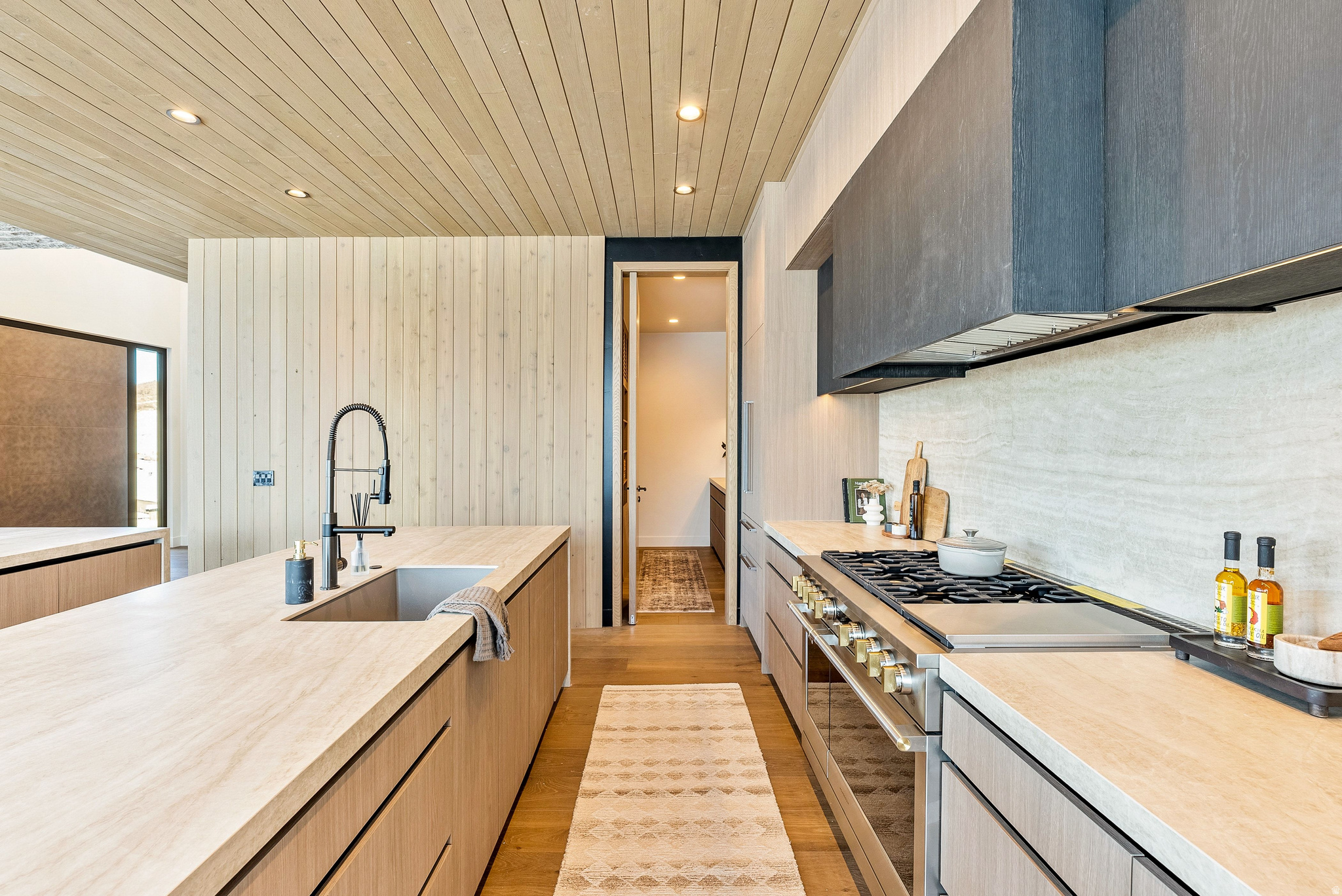 BENLOCH RANCH - Residential