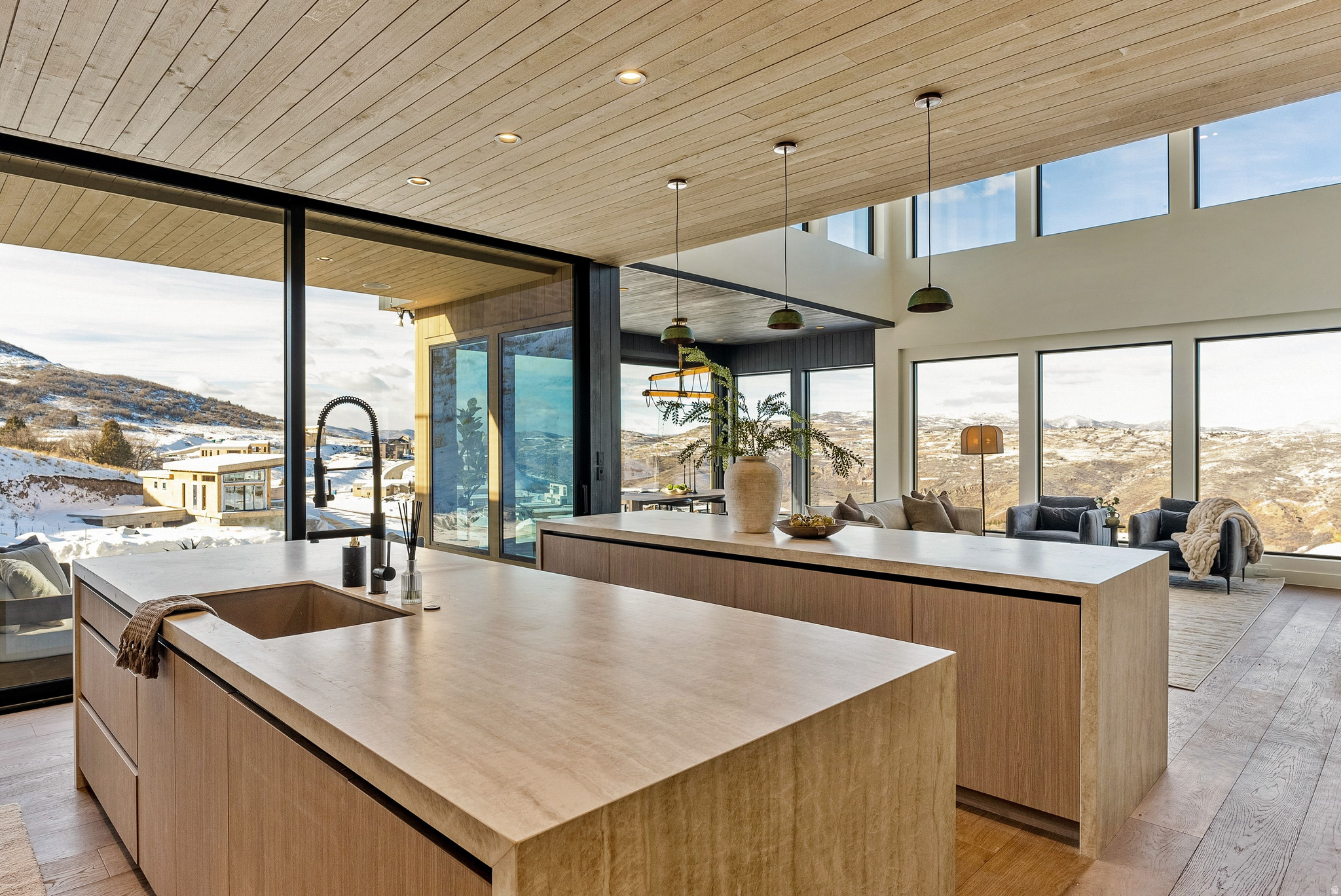 BENLOCH RANCH - Residential